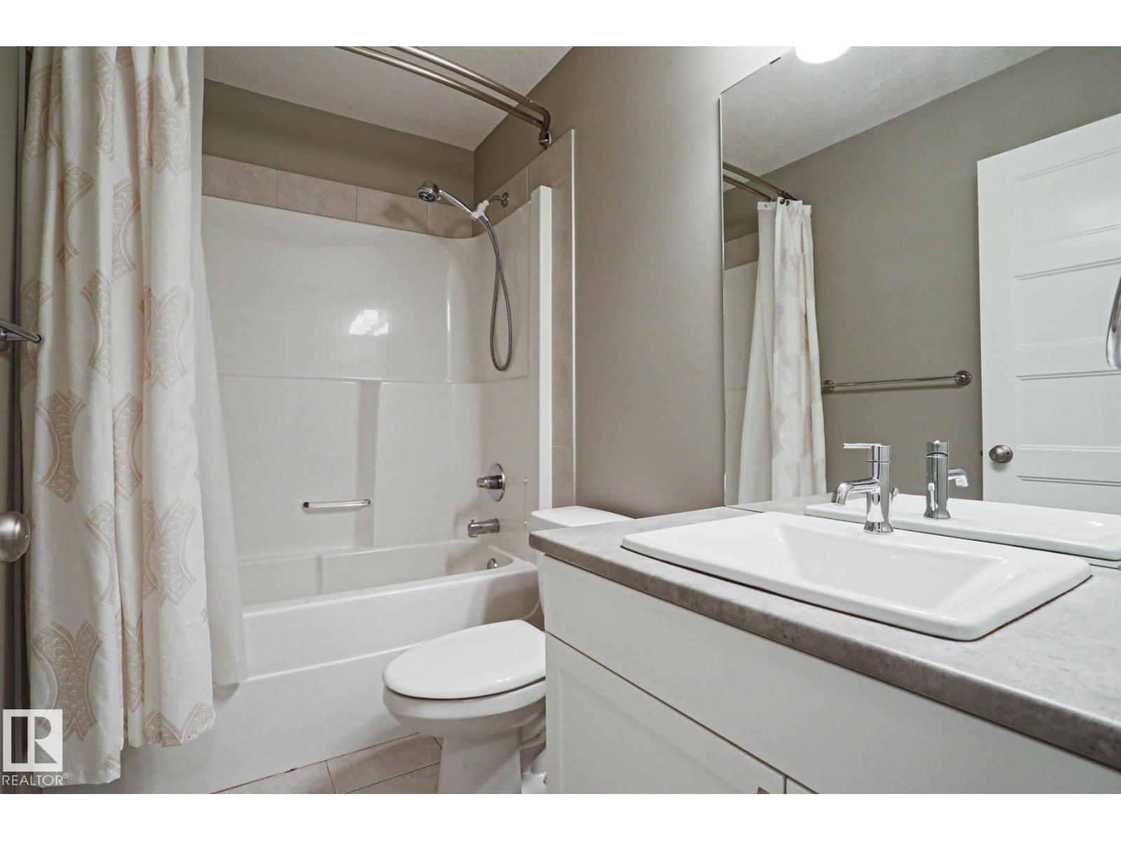 28 HAZELWOOD LN, Spruce Grove