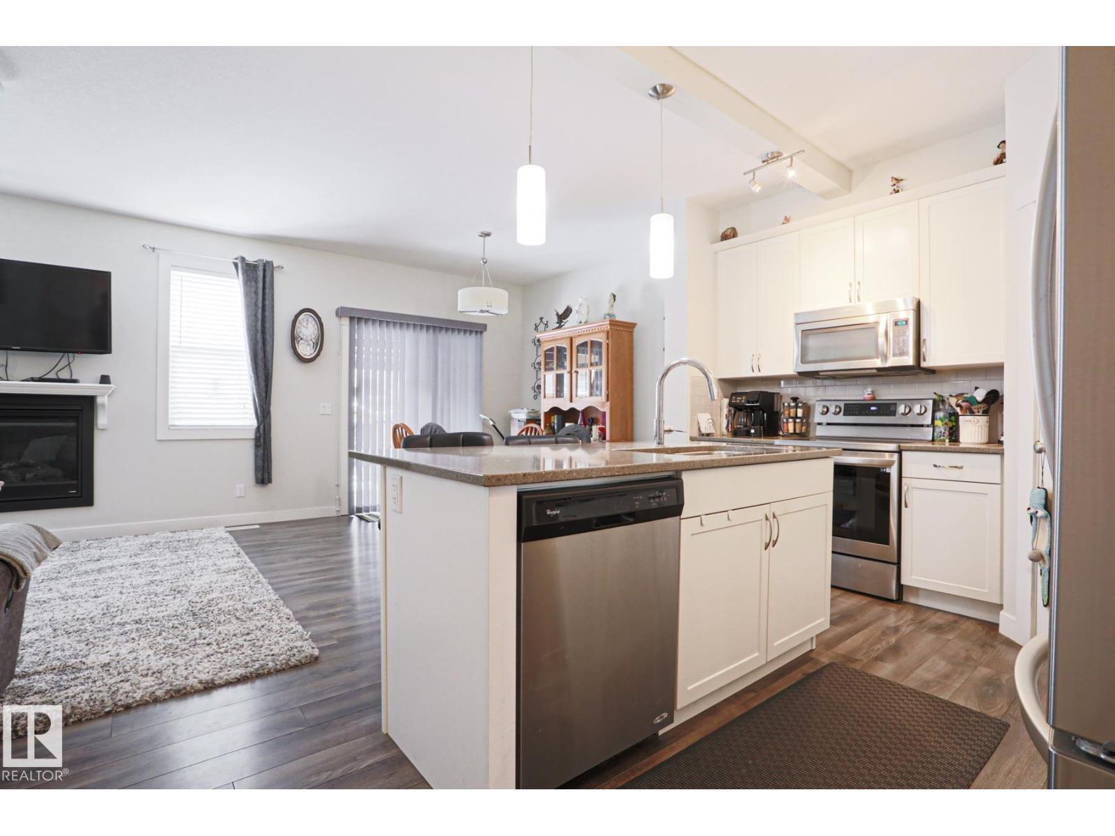 28 HAZELWOOD LN, Spruce Grove