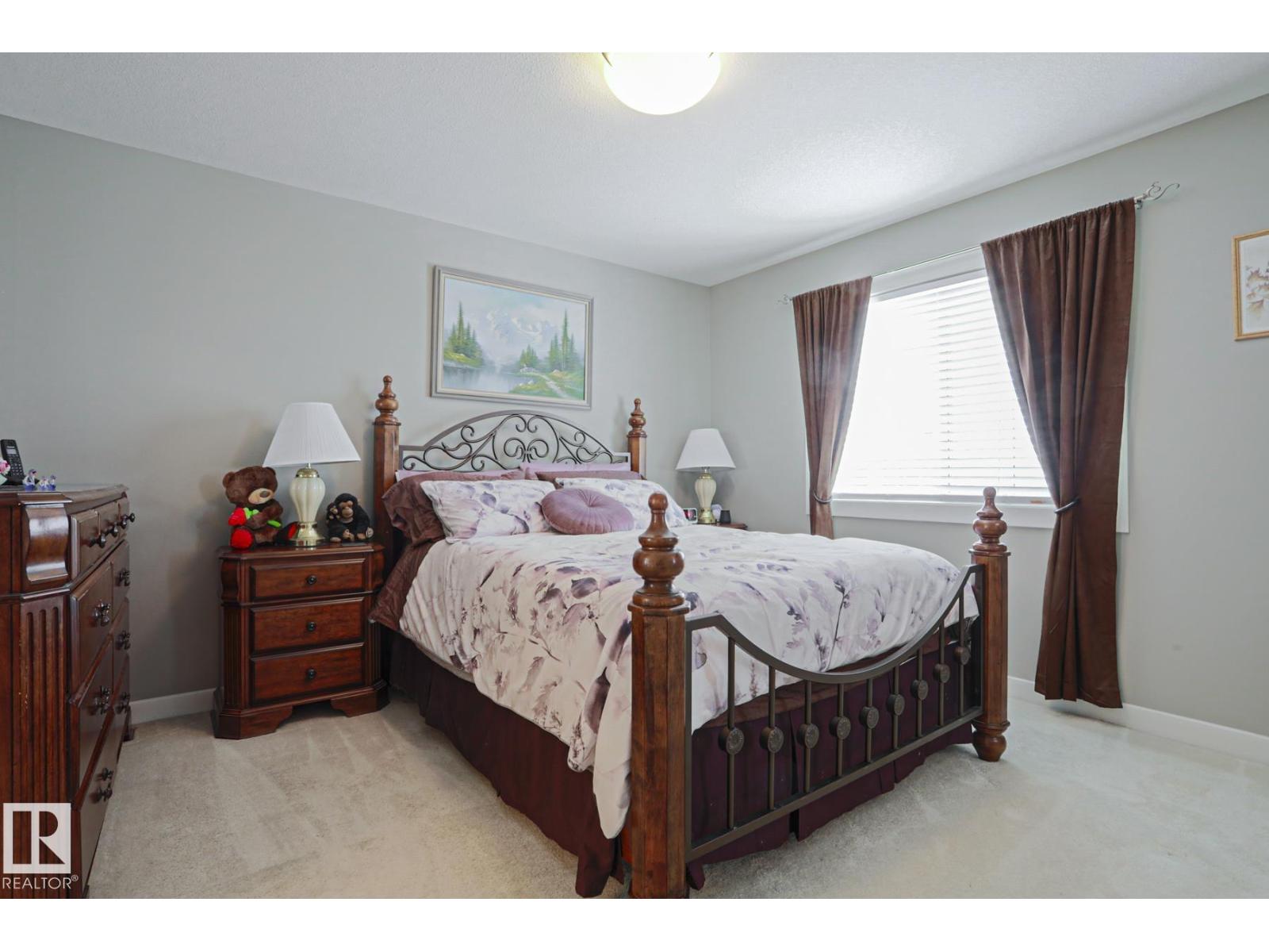 28 HAZELWOOD LN, Spruce Grove