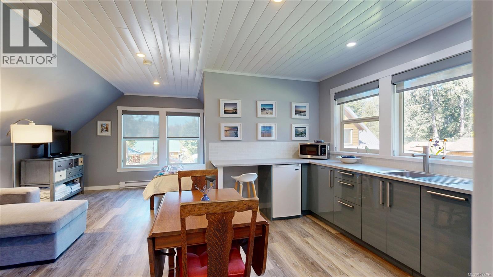 674 Gallagher Way - 35