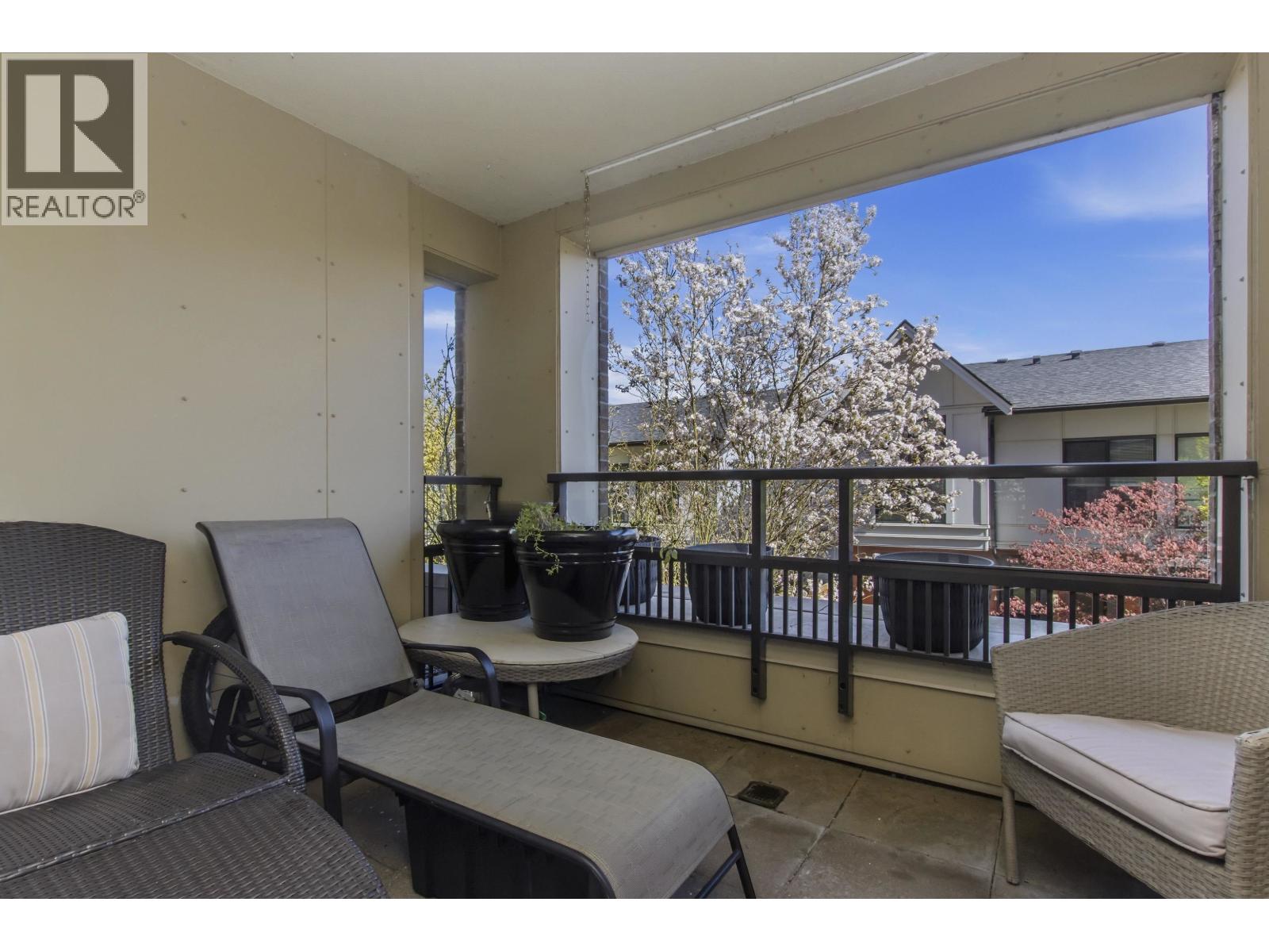 217 1211 VILLAGE GREEN WAY — photo 17