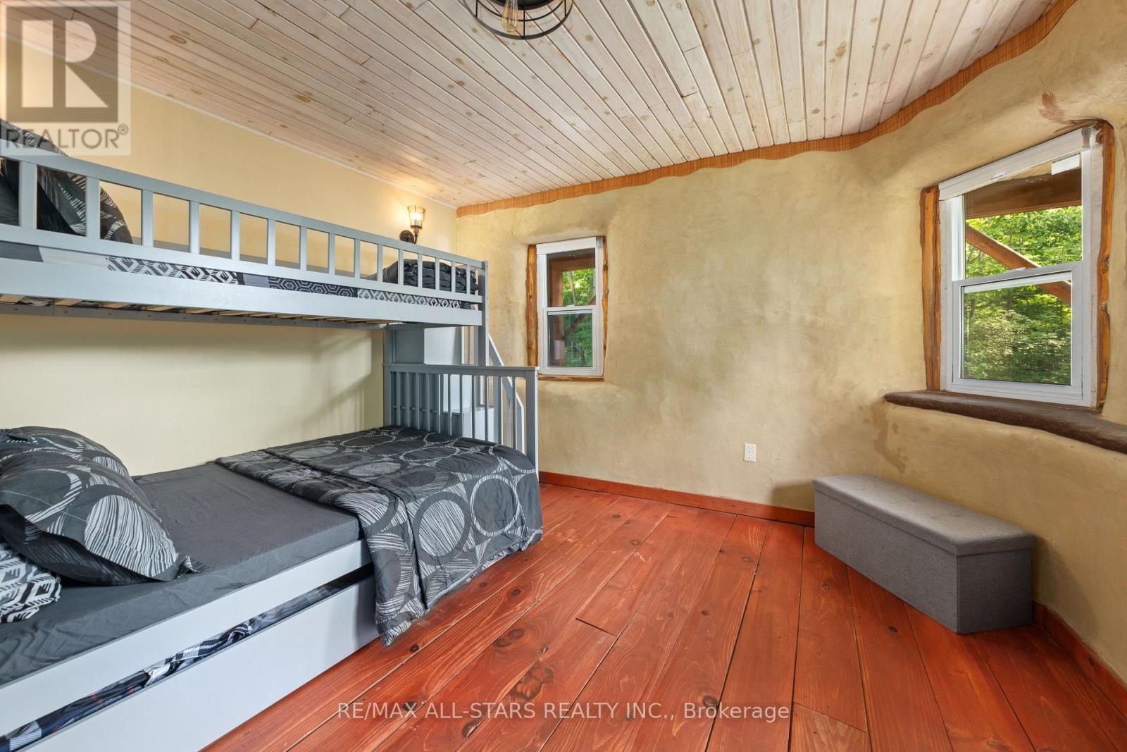 755 SCOTCH SETTLEMENT ROAD — photo 17