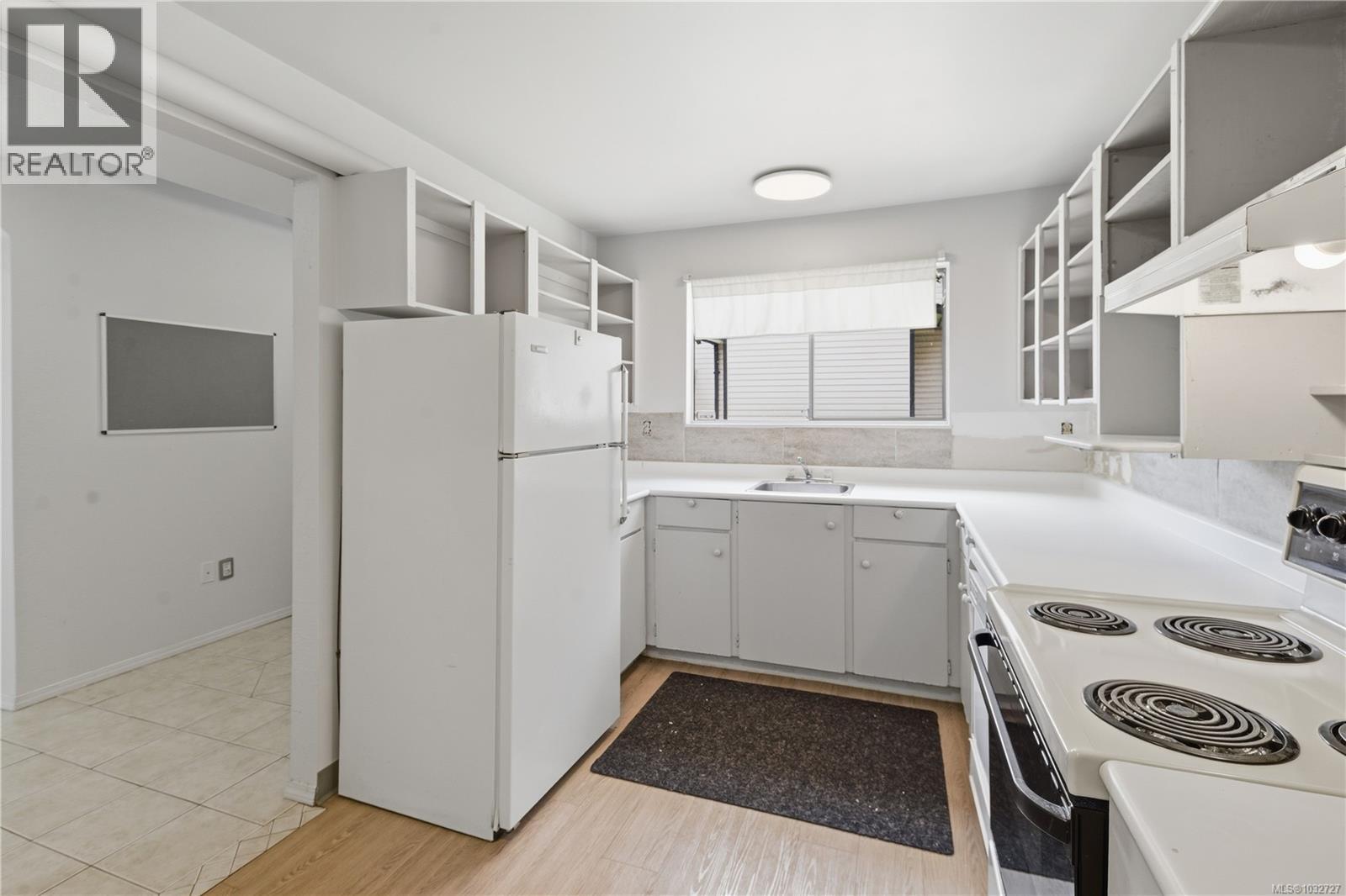 #30 1506 Admirals Rd - 10