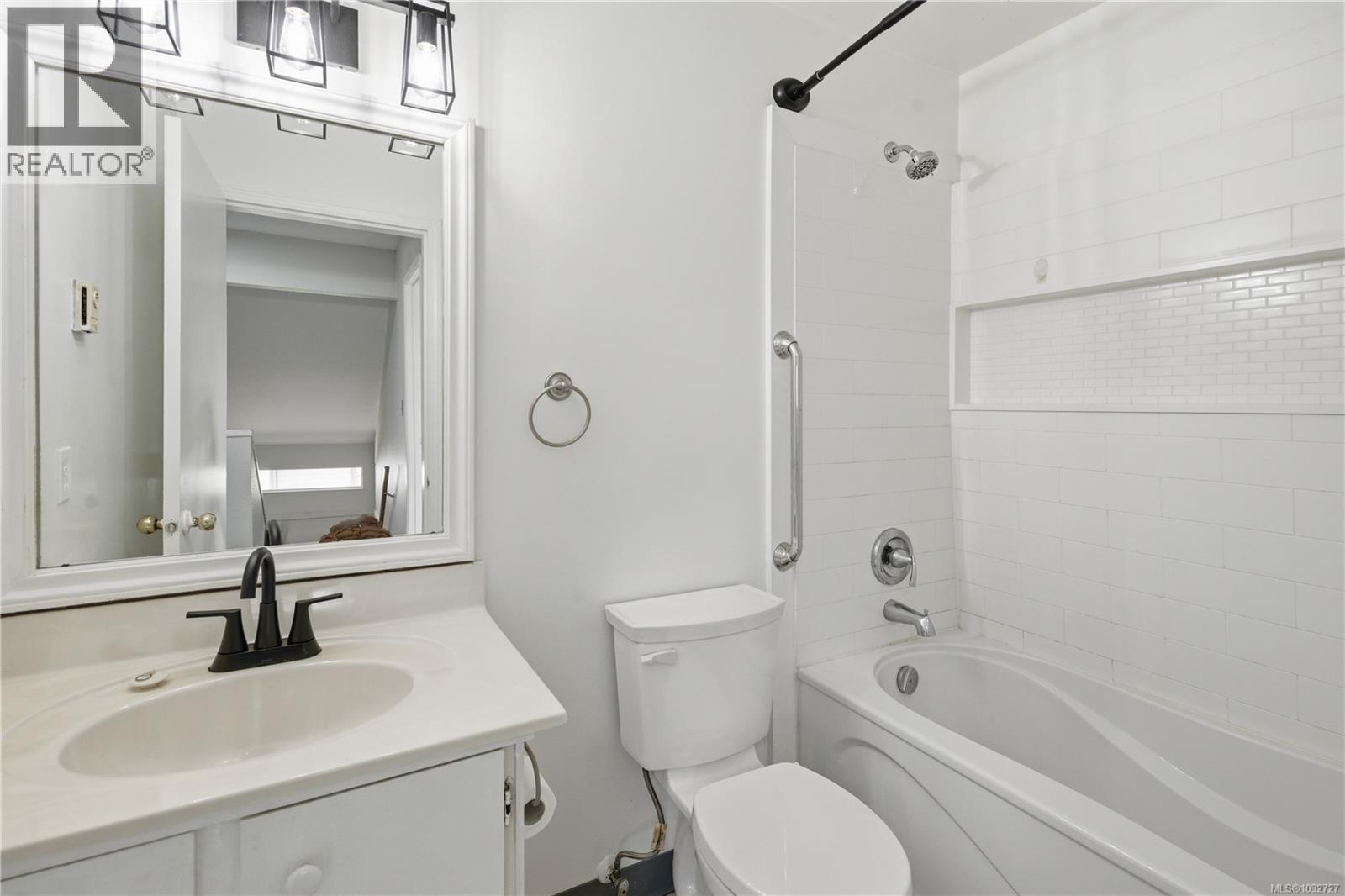 #30 1506 Admirals Rd - 21