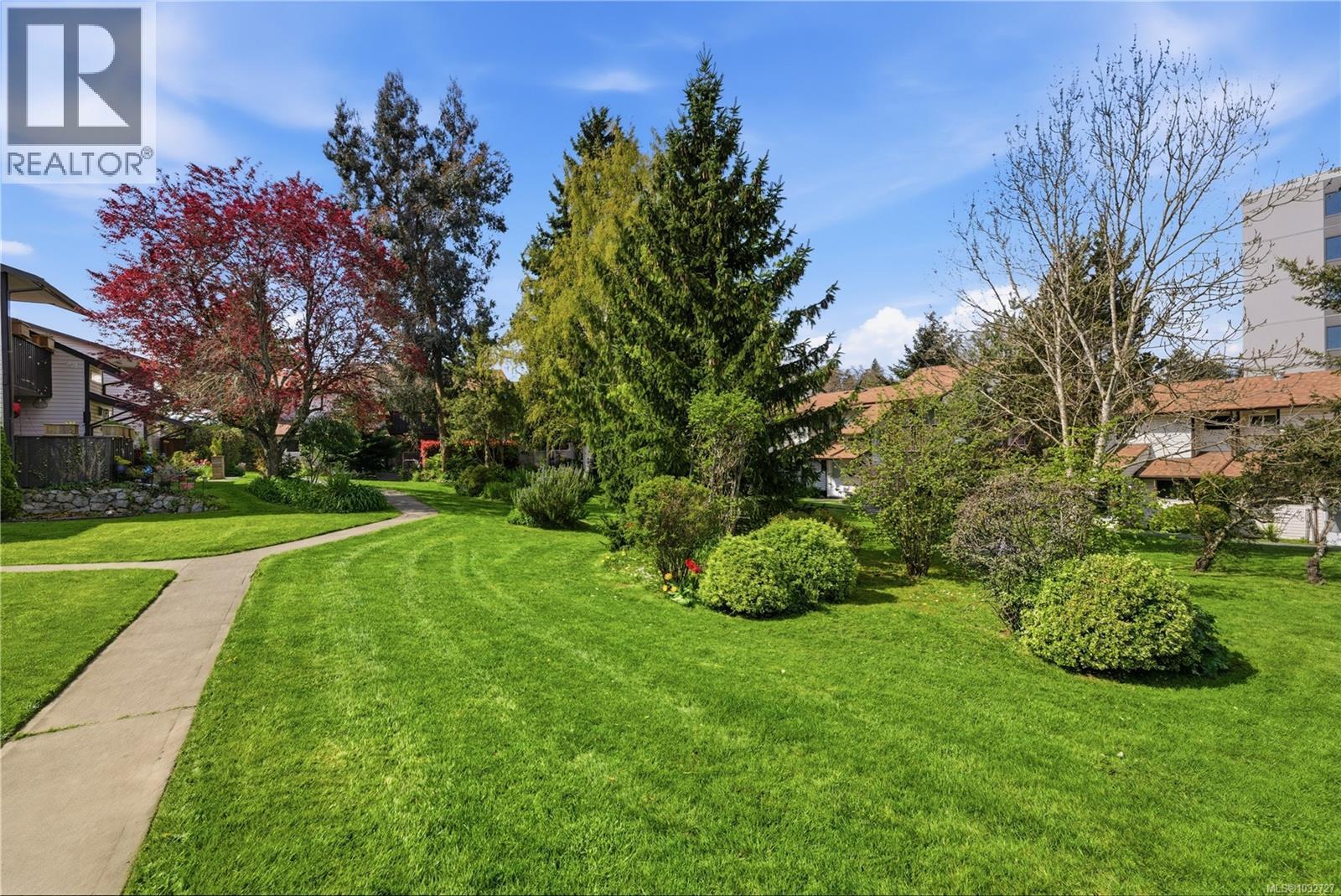 #30 1506 Admirals Rd - 26