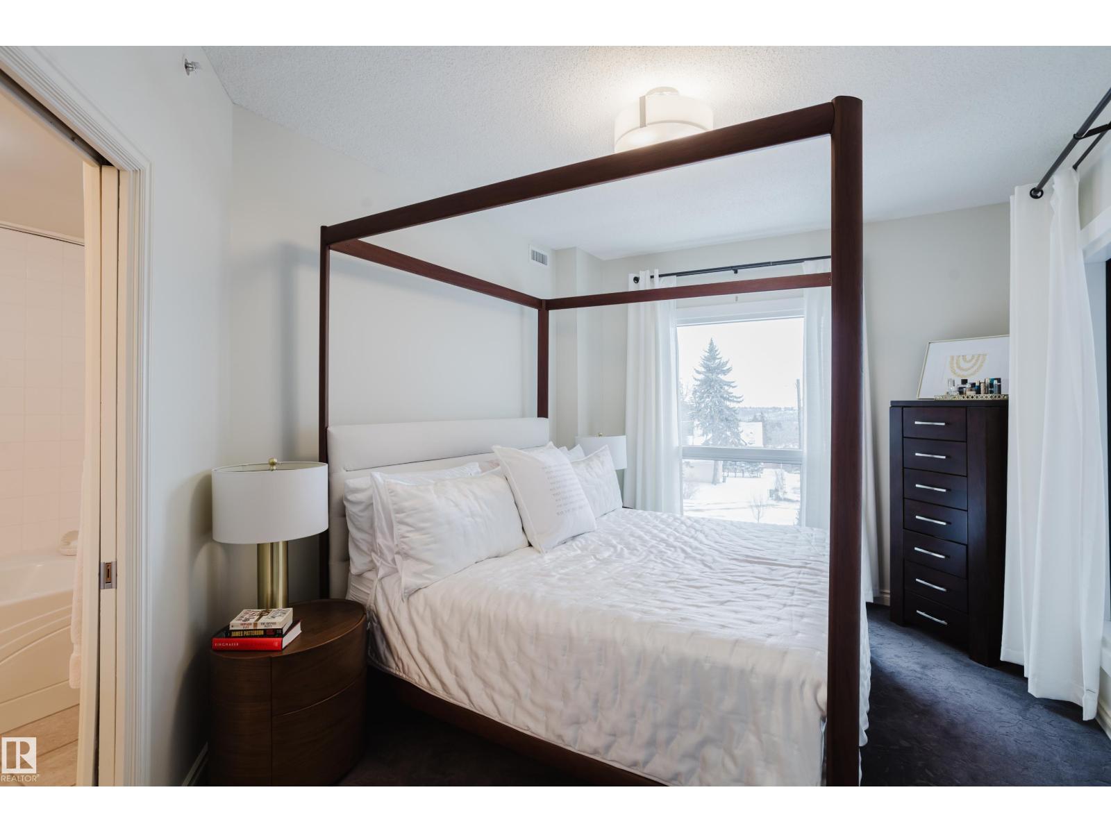 #206 10108 125 ST NW - 30