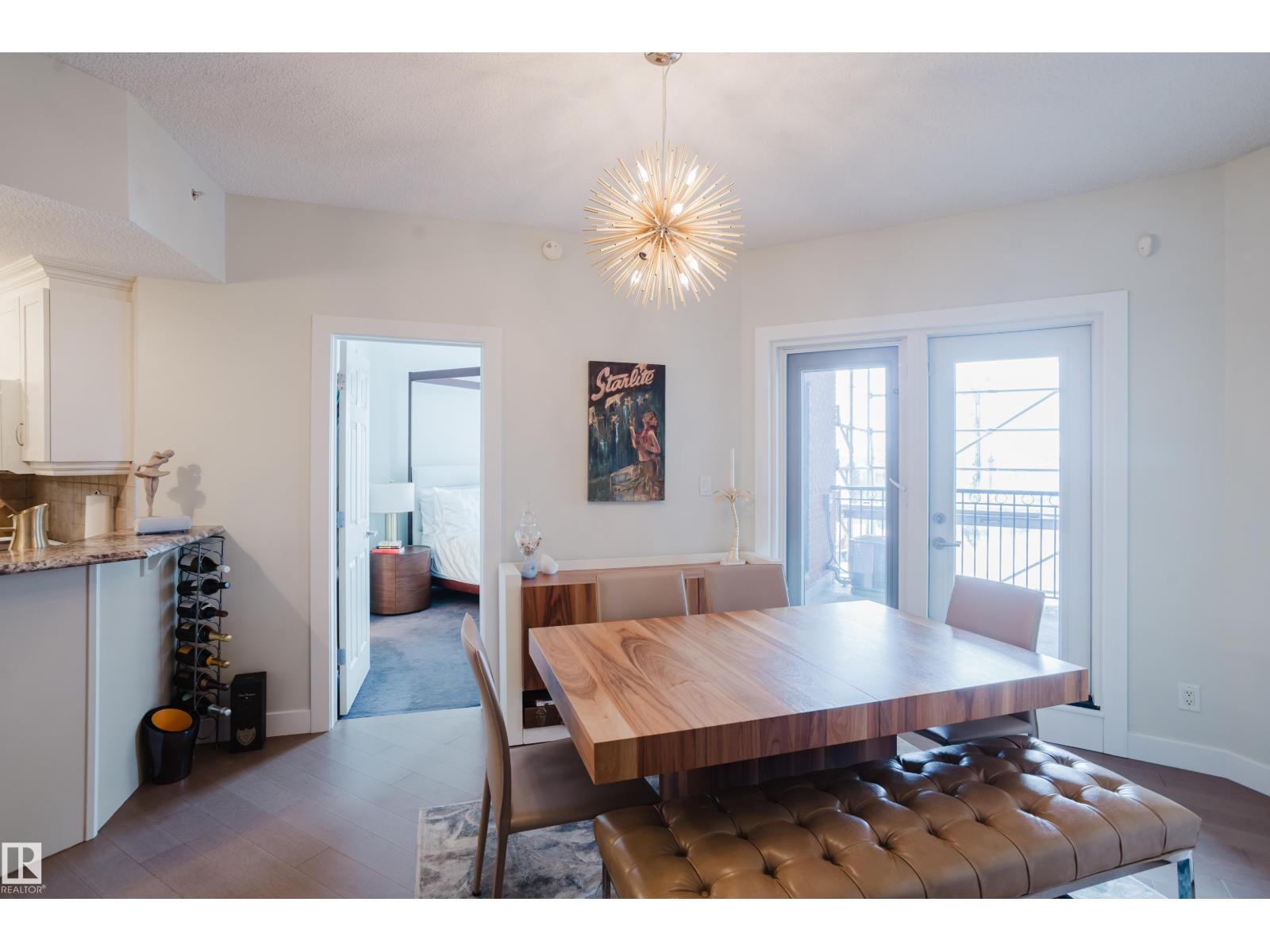 #206 10108 125 ST NW - 28