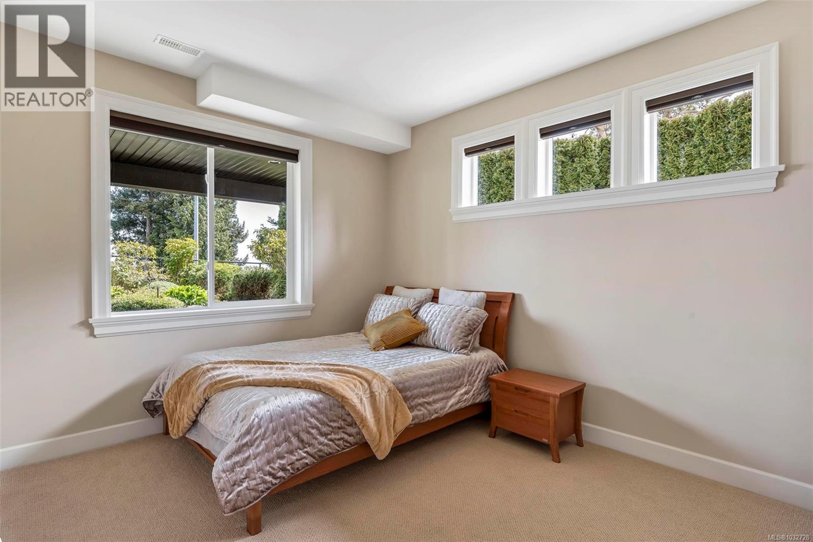  943 Sea ridge Lane, Saanich