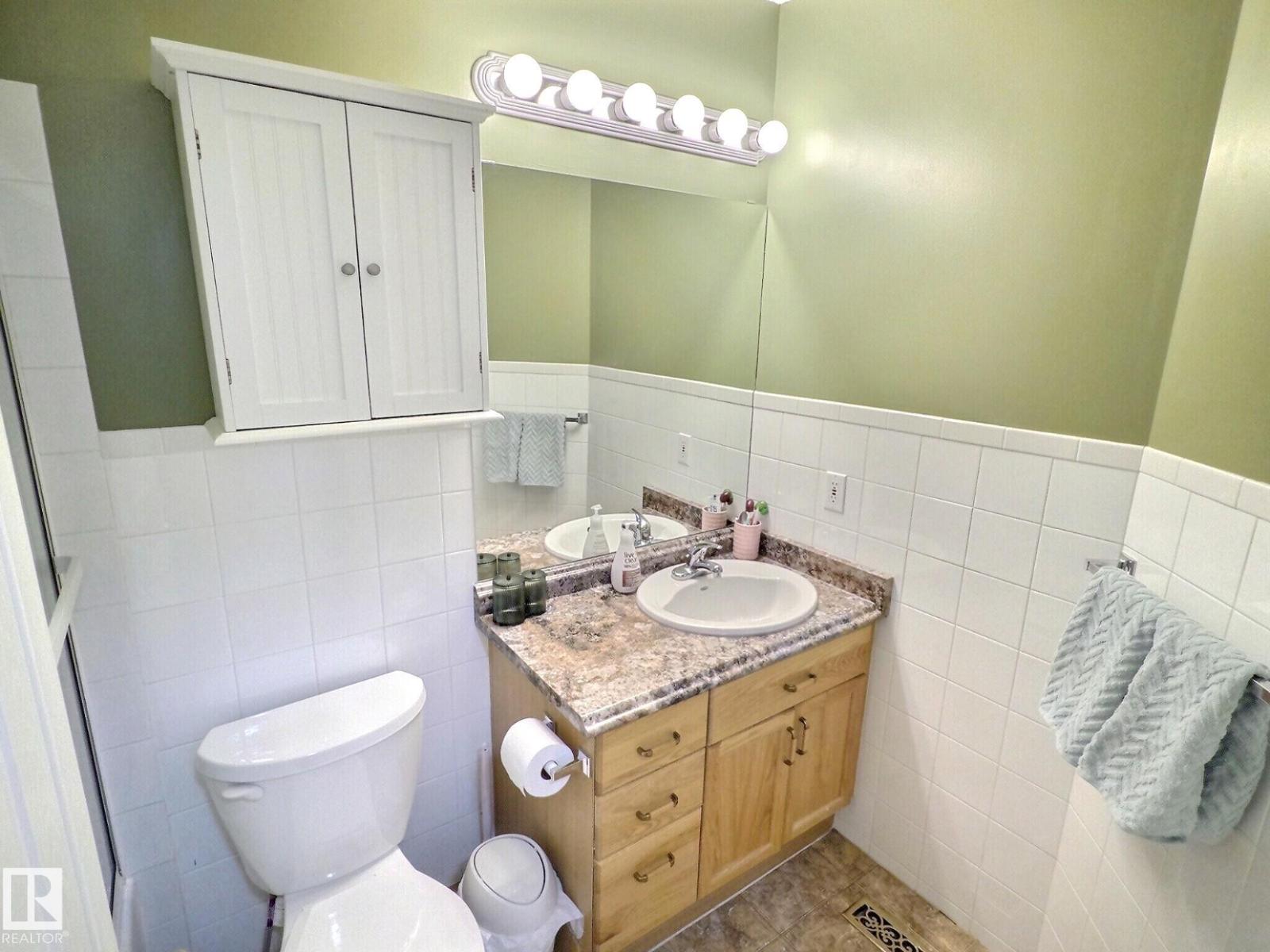 #14 6608 158 AV NW - 19