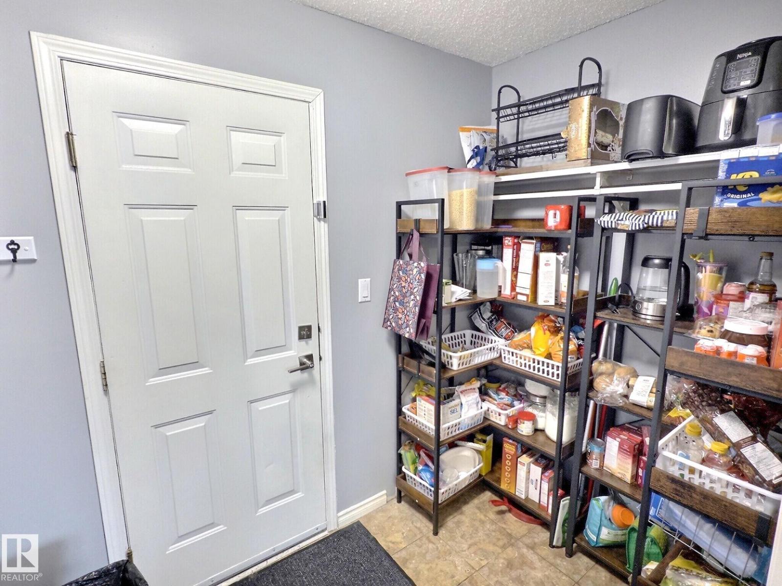 #14 6608 158 AV NW - 11