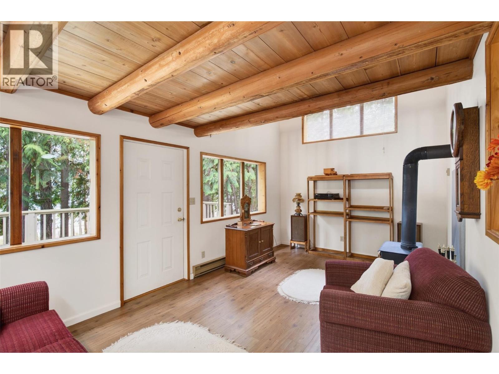 7465 Squilax-Anglemont Road — photo 13