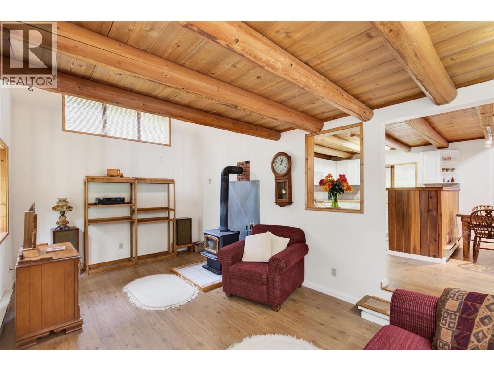 7465 Squilax-Anglemont Road — photo 14