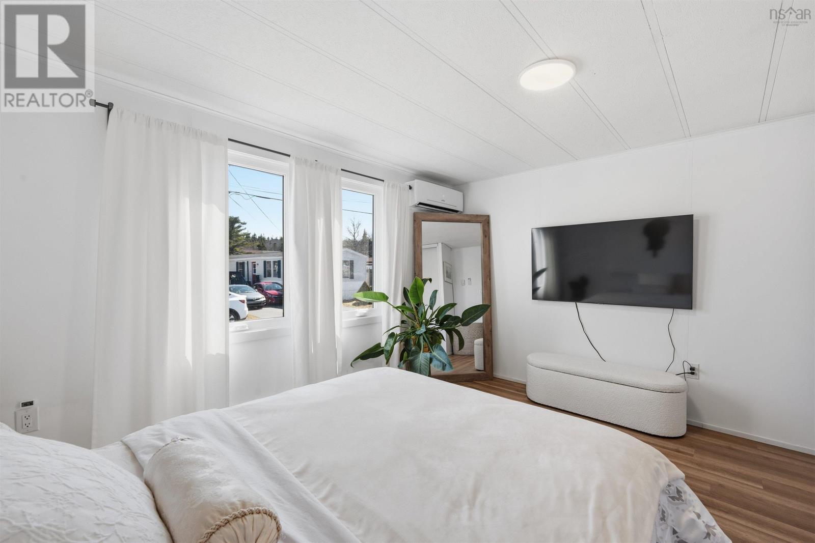 Property 22 of 39 of 6 Alderwood Court