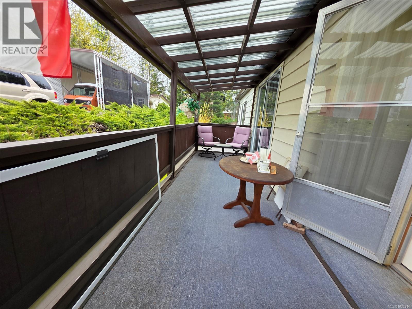 #13 4935 Broughton St - 13