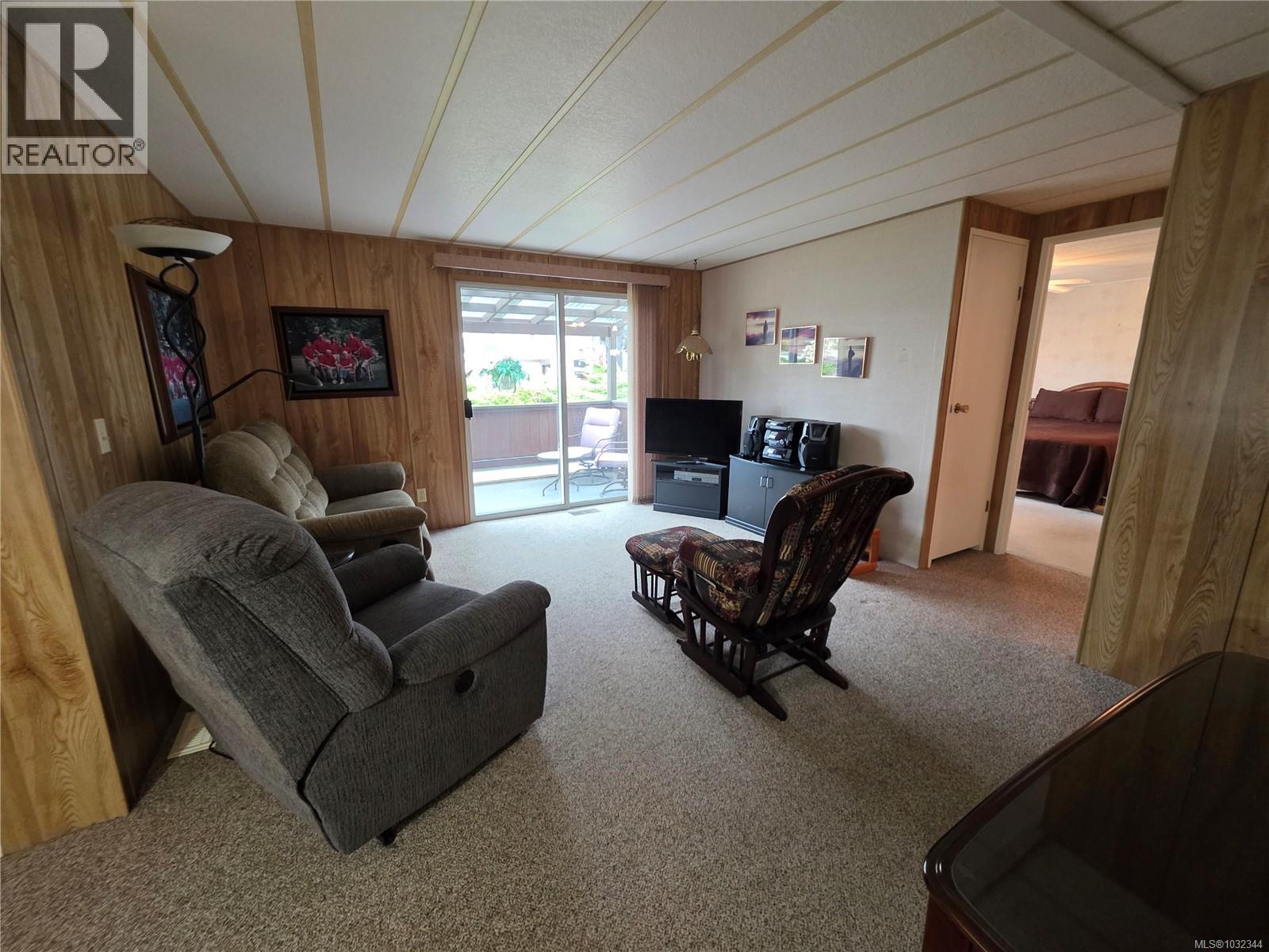 #13 4935 Broughton St - 4