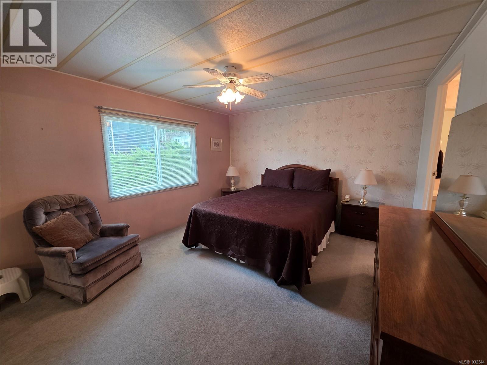 #13 4935 BROUGHTON ST - 7