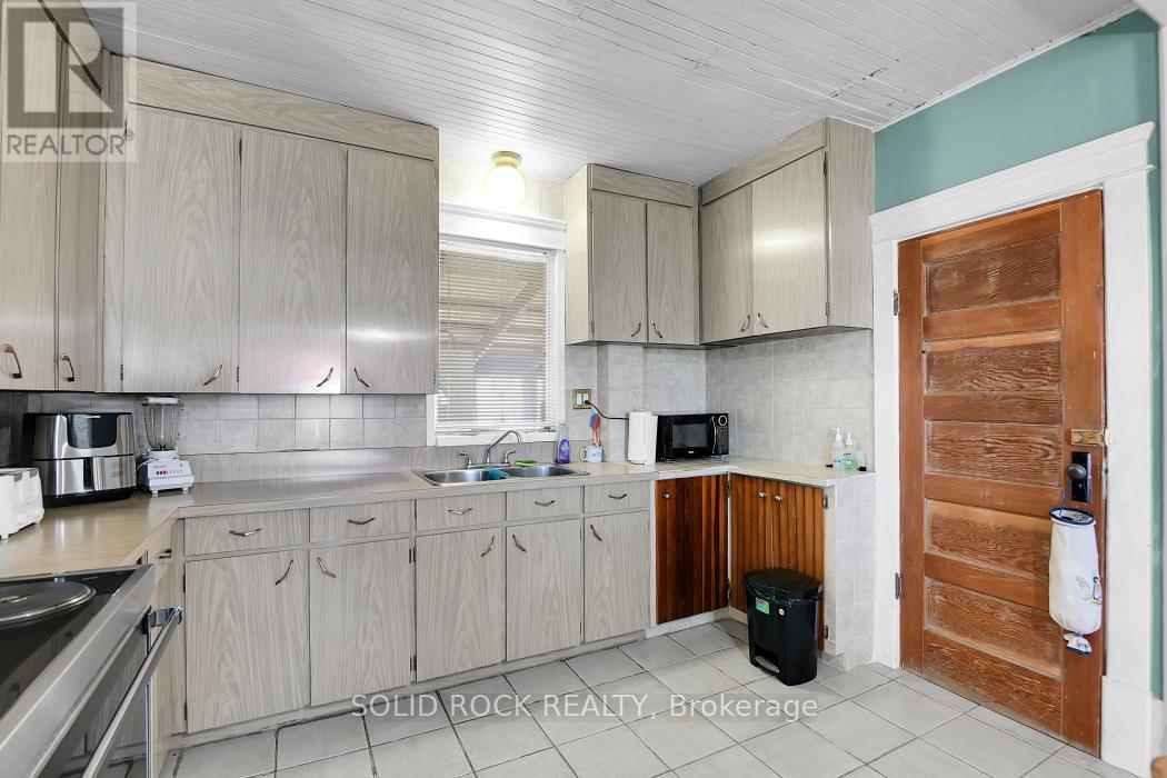 11049 GILMOUR ROAD, South Dundas, Ontario, K0E1C0 — Photo 11