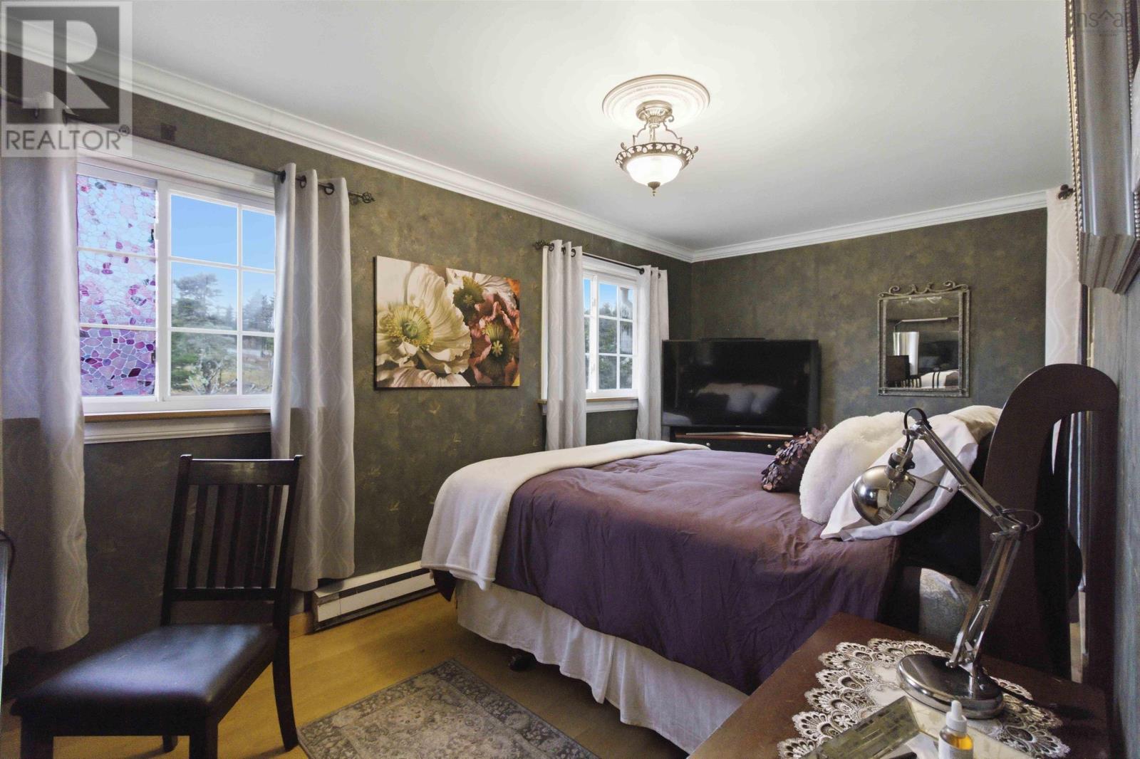 Property 21 of 48 of 66 Parkwood Drive