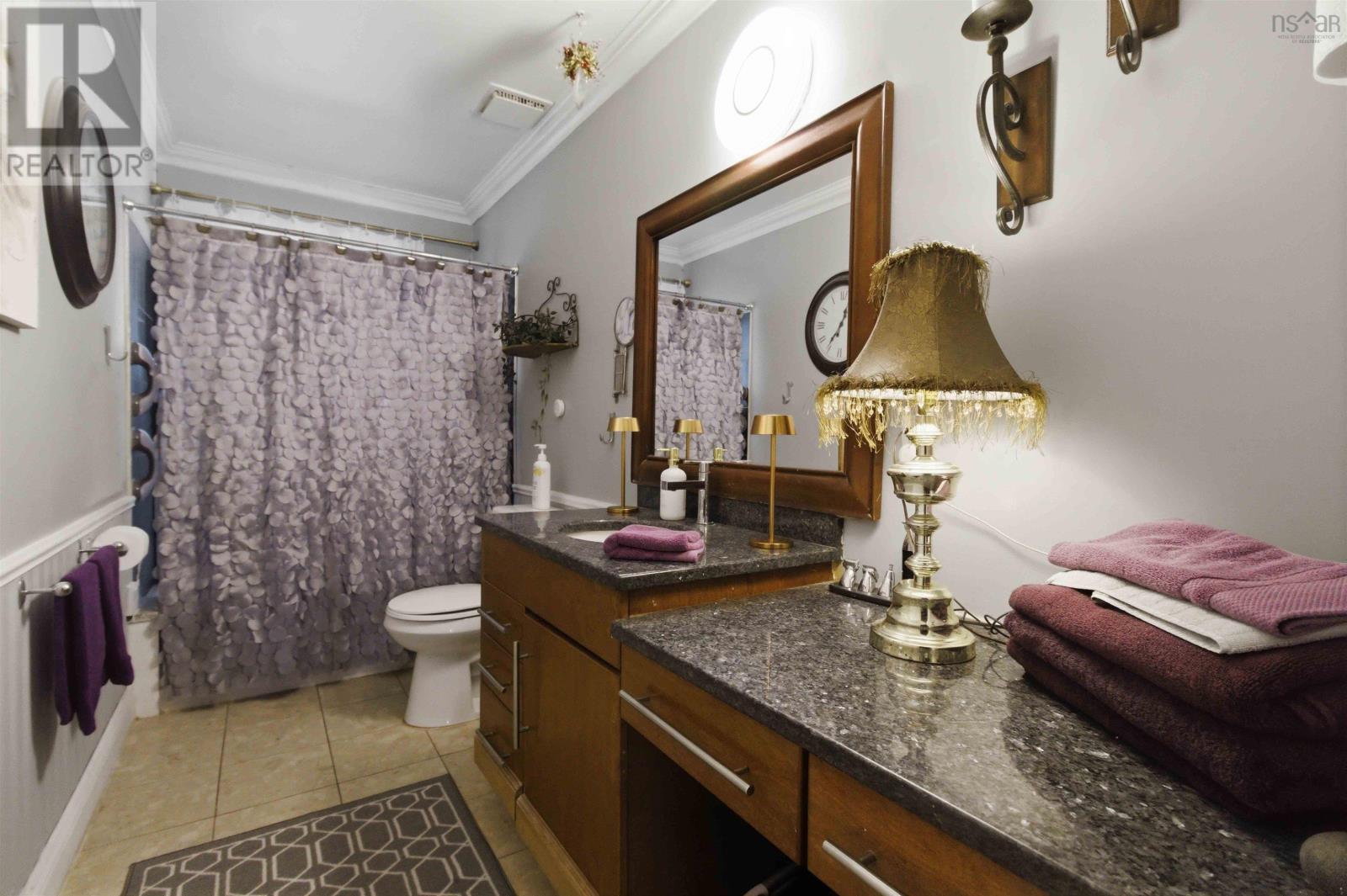 Property 23 of 48 of 66 Parkwood Drive