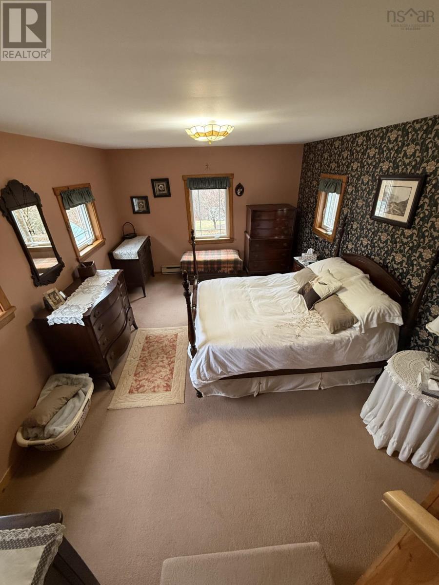 Property 24 of 30 of 788 BRIERLY BROOK Road