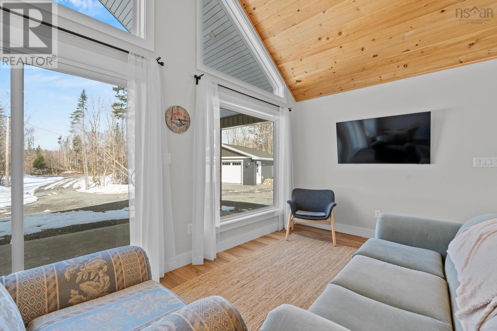 Property 5 of 33 of 162 North End Road