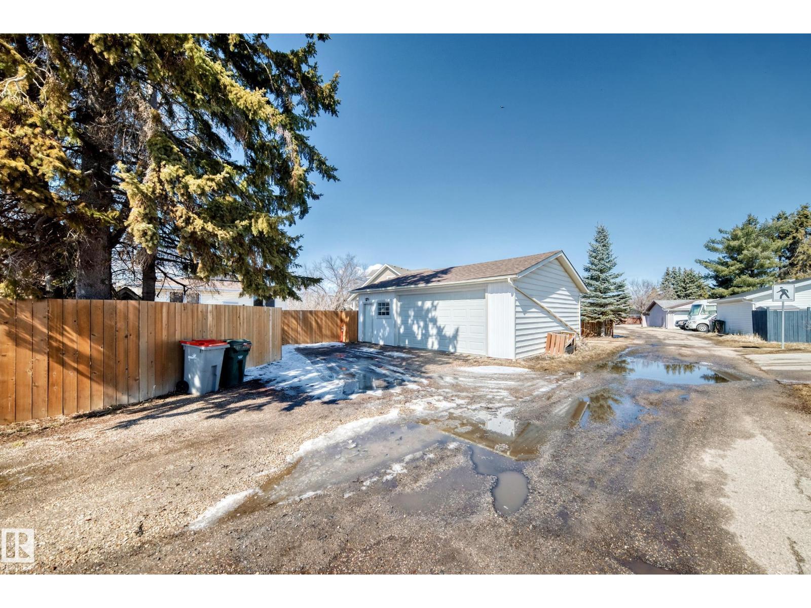 45 OATWAY DR, Stony Plain