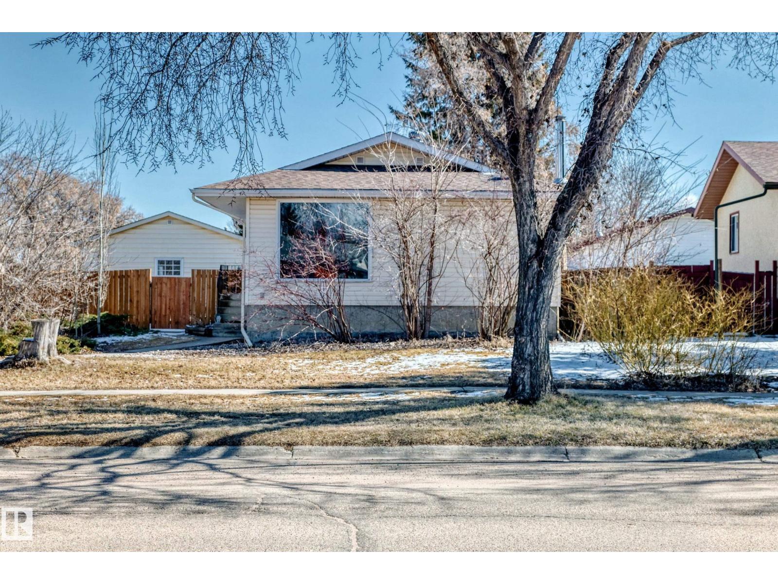 45 OATWAY DR, Stony Plain