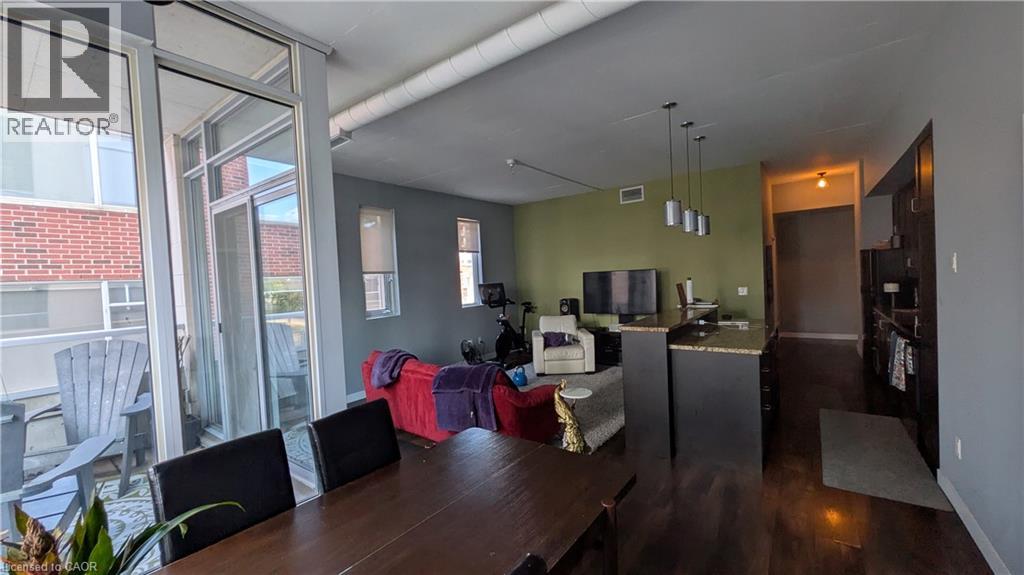 #213 191 KING STREET S - 23