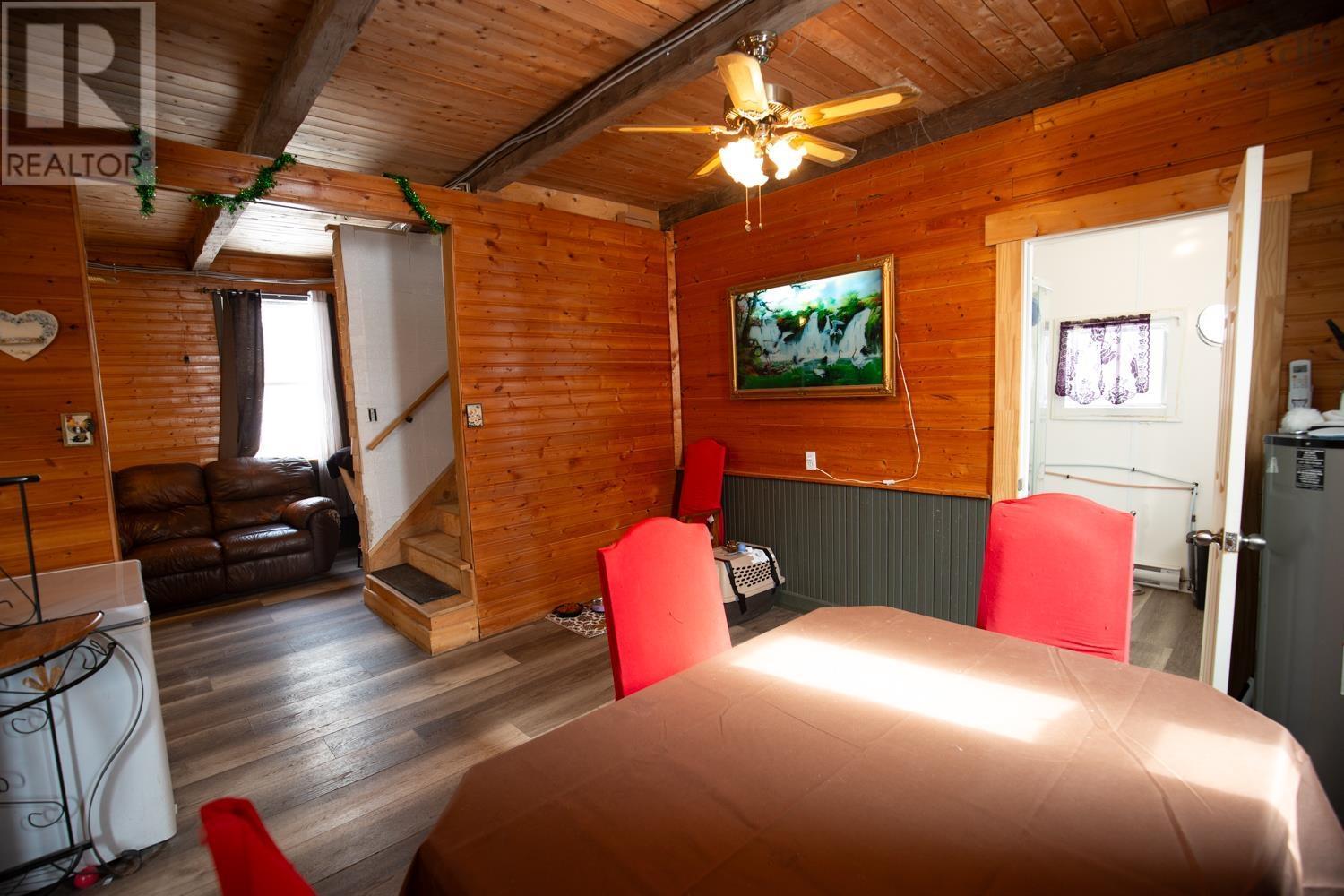 Property 10 of 26 of 107 UPPER PEMBROKE Road