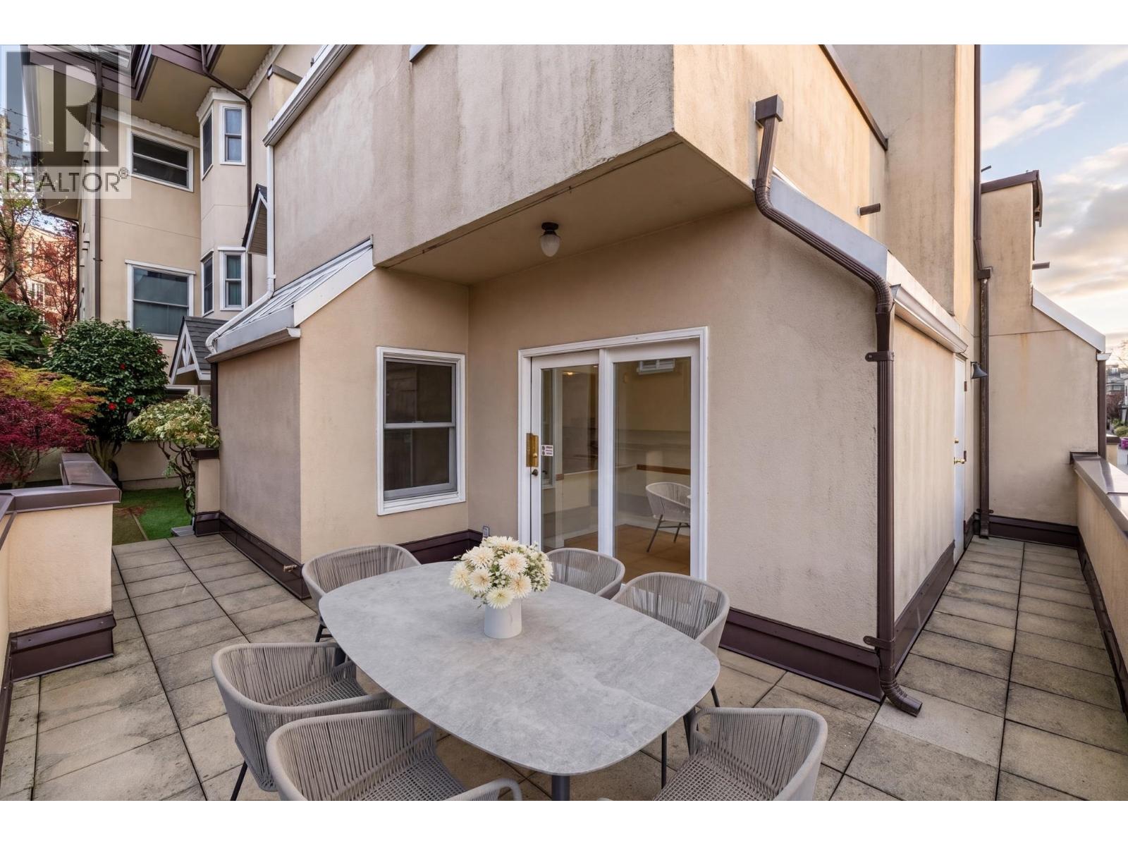 1229 W 8TH AVENUE, Vancouver