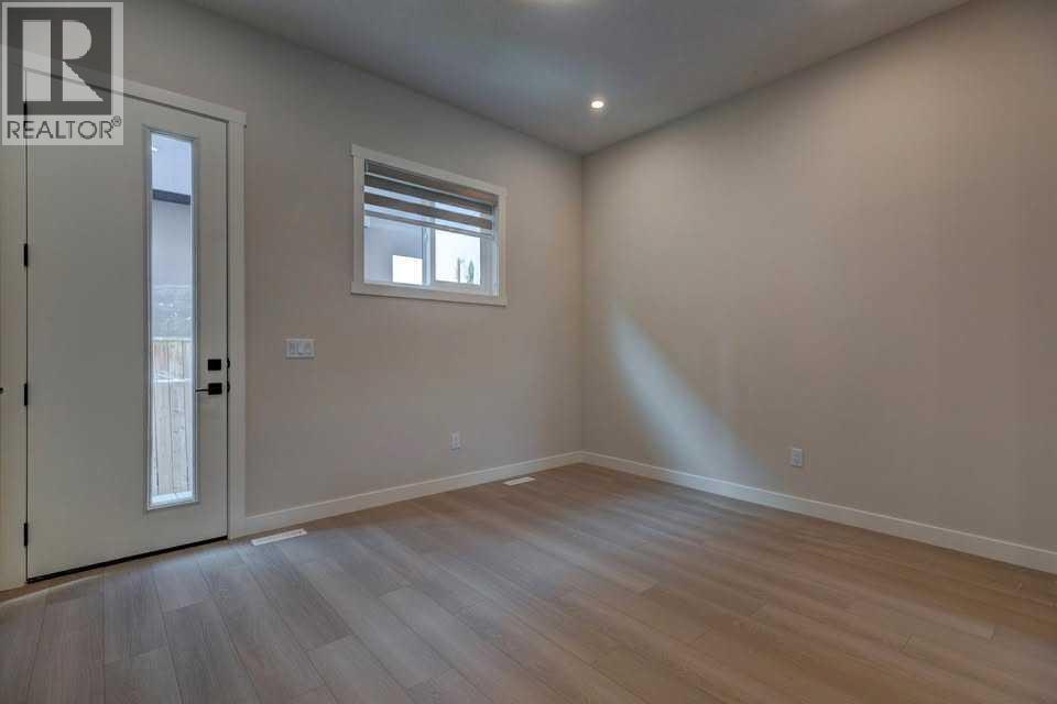 Single Family House for Sale in   Street NE Renfrew Calgary 