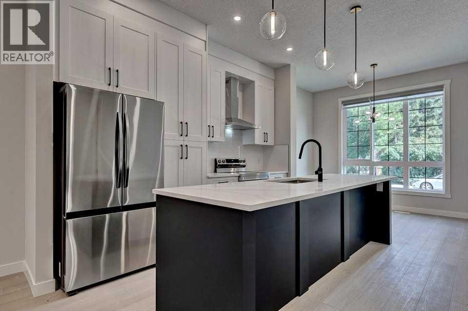 Single Family House for Sale in   Street NE Renfrew Calgary 