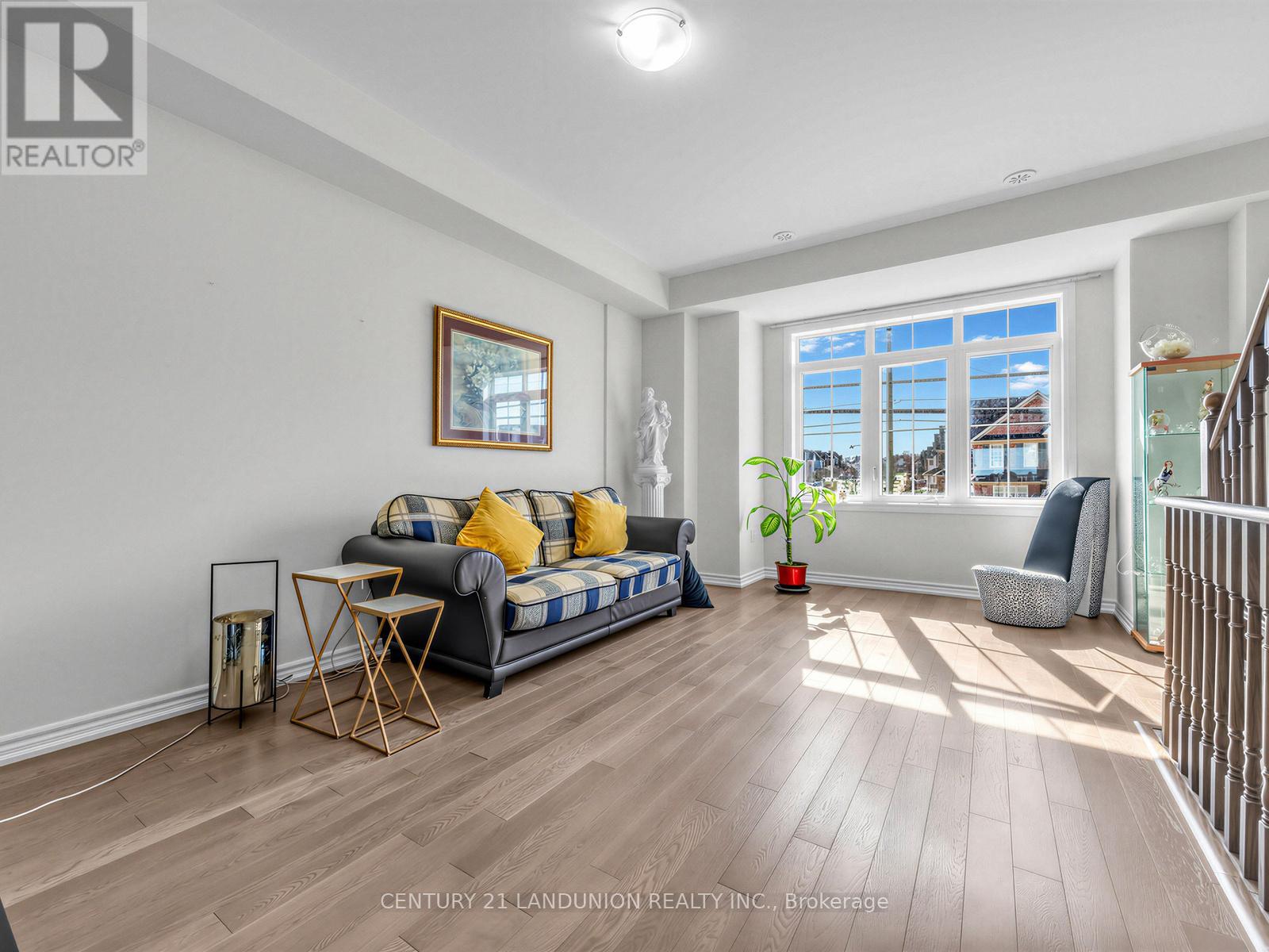 10941 VICTORIA SQUARE BOULEVARD - 20