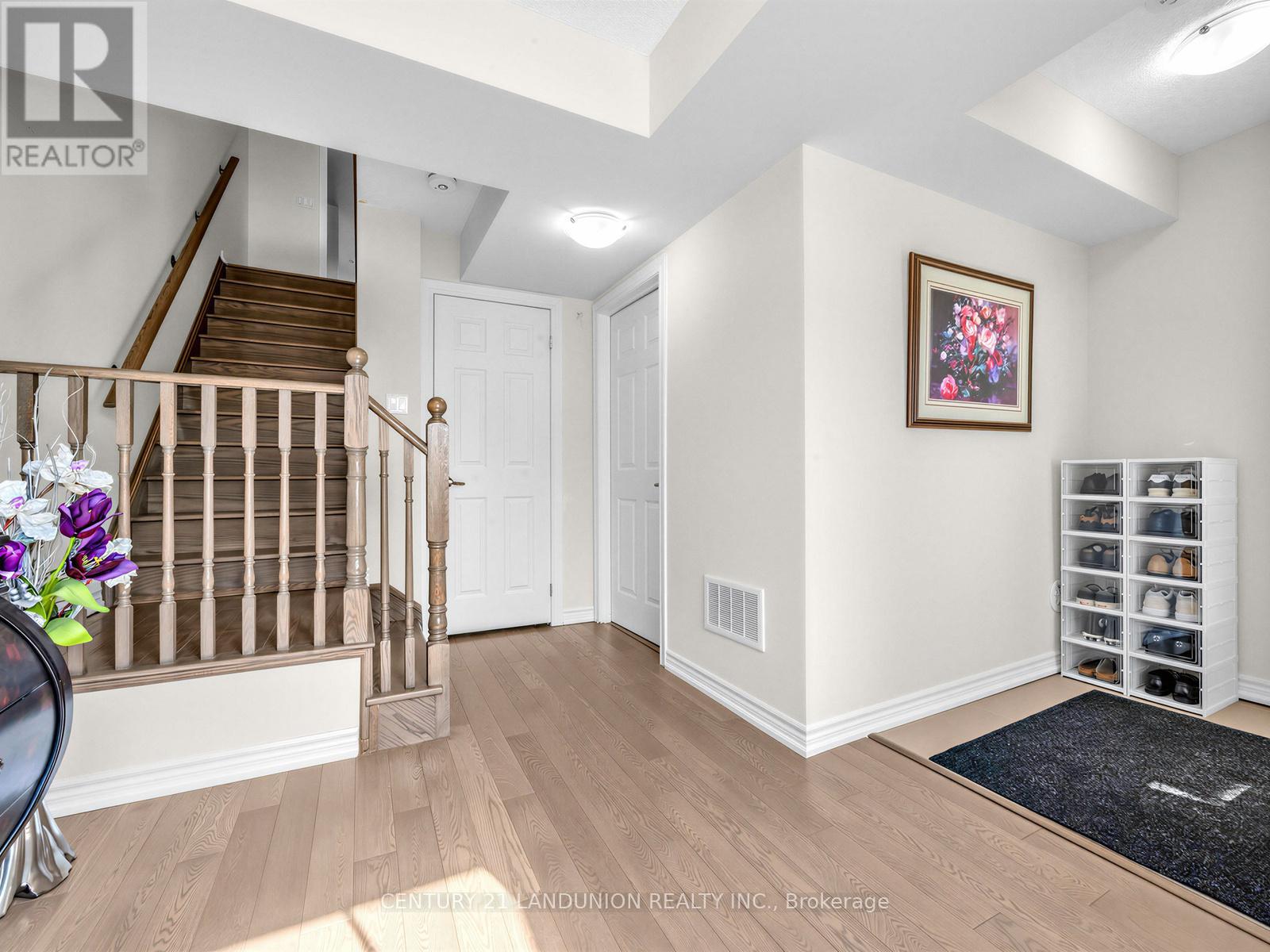 10941 VICTORIA SQUARE BOULEVARD - 5