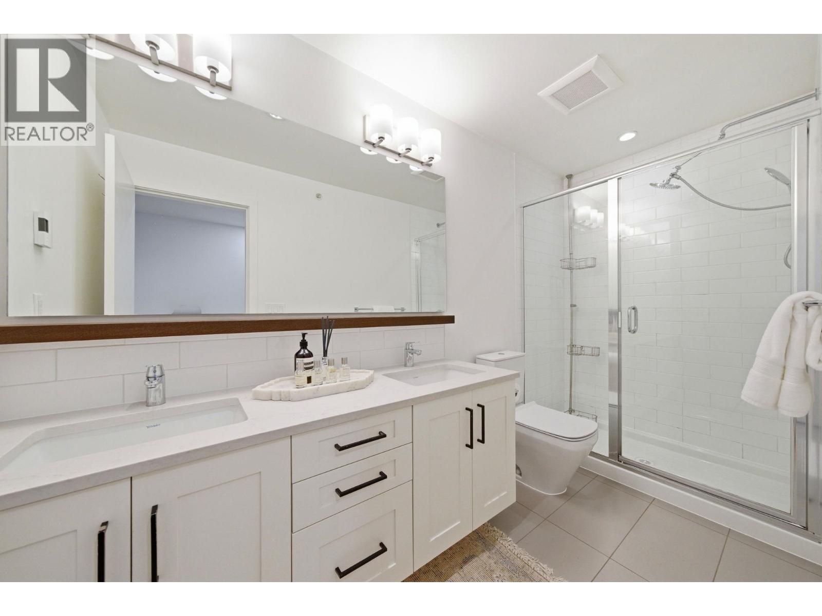 54 433 SEYMOUR RIVER PLACE, North Vancouver