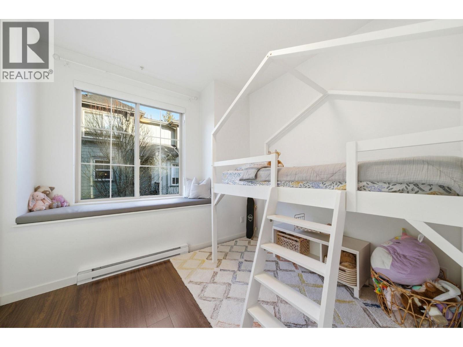 54 433 SEYMOUR RIVER PLACE, North Vancouver