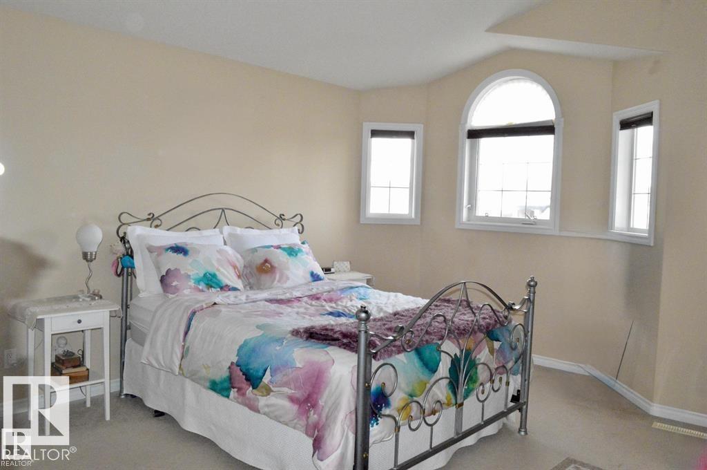 16832 79 ST NW NW, Edmonton