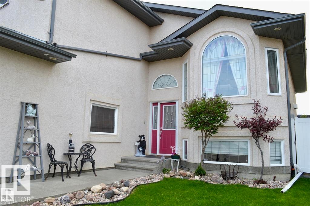 16832 79 ST NW NW, Edmonton