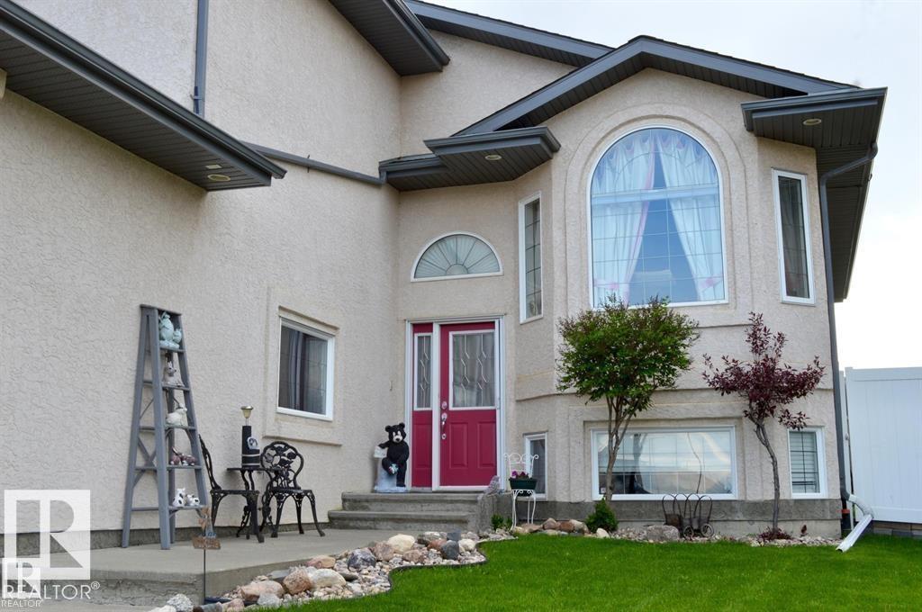 16832 79 ST NW NW, Edmonton