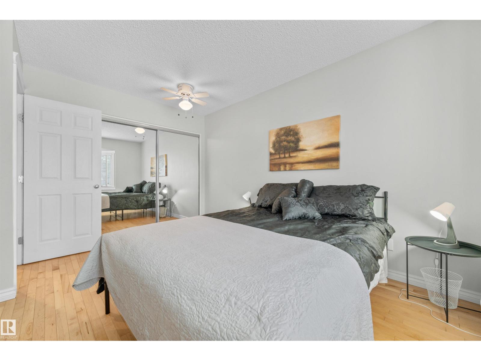 1127 36 ST NW, Edmonton