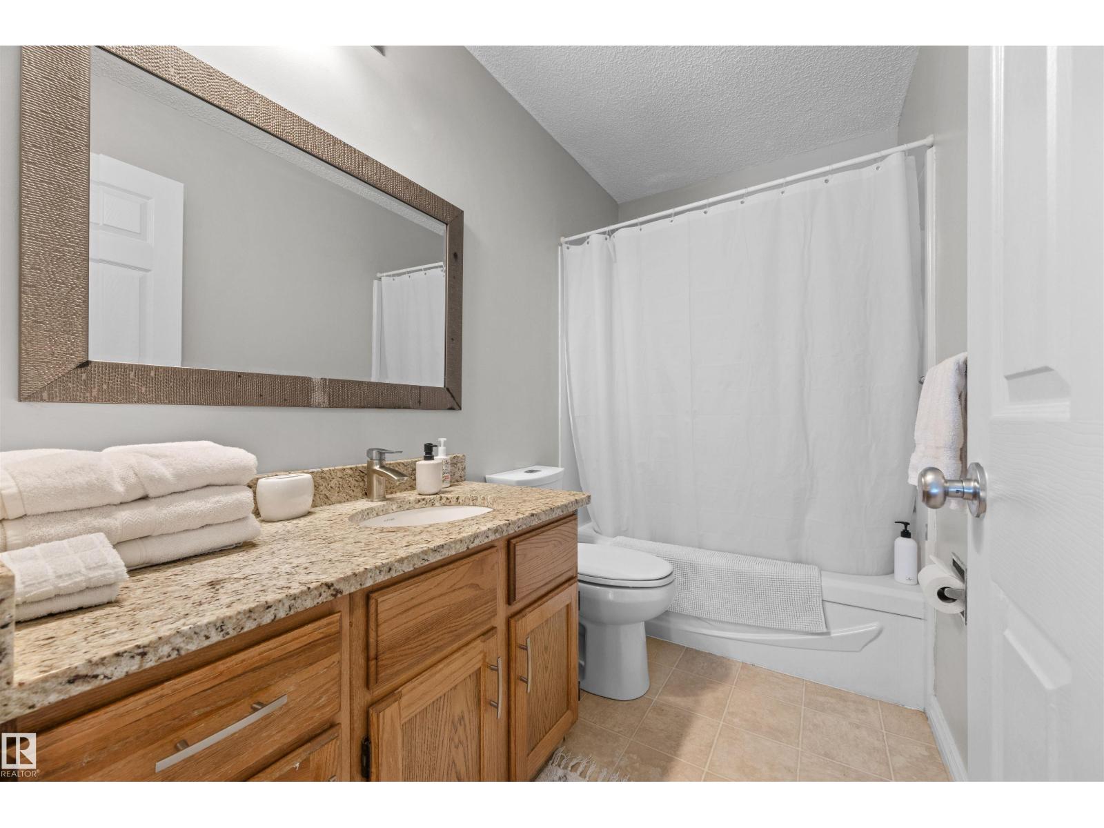 1127 36 ST NW, Edmonton