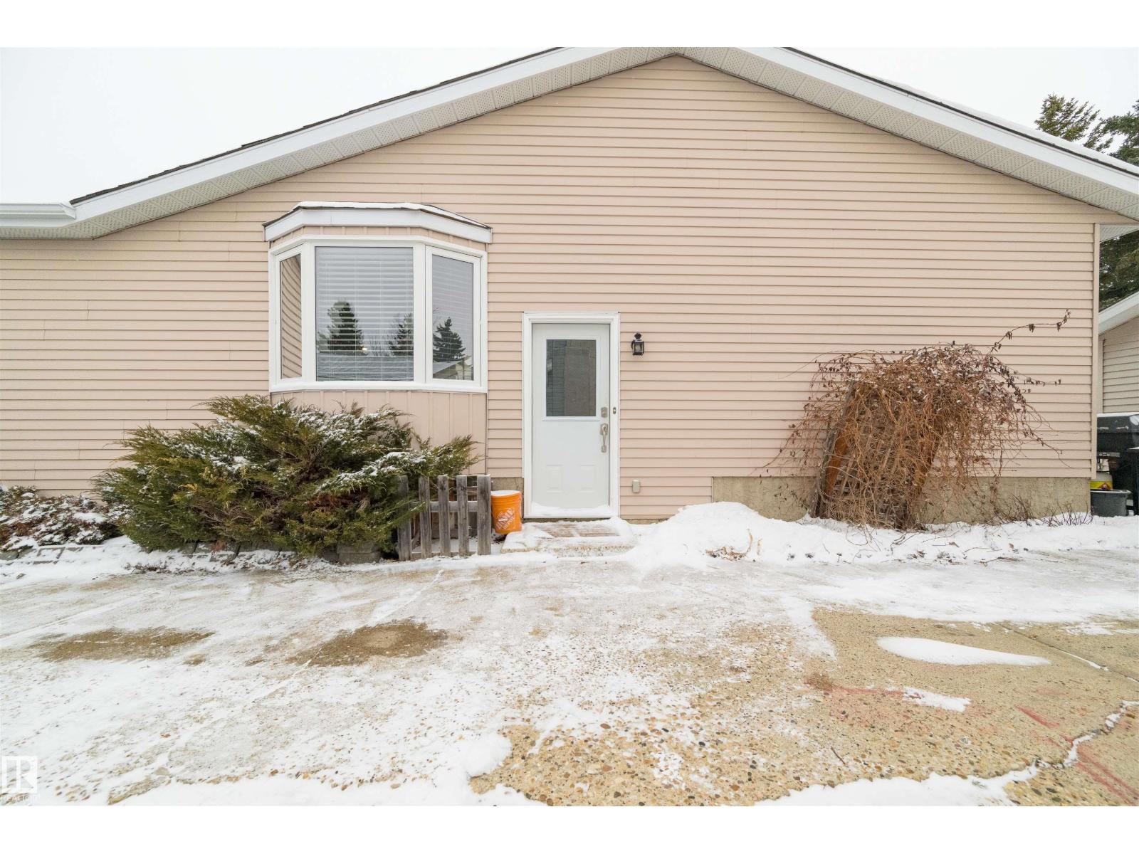 1127 36 ST NW, Edmonton