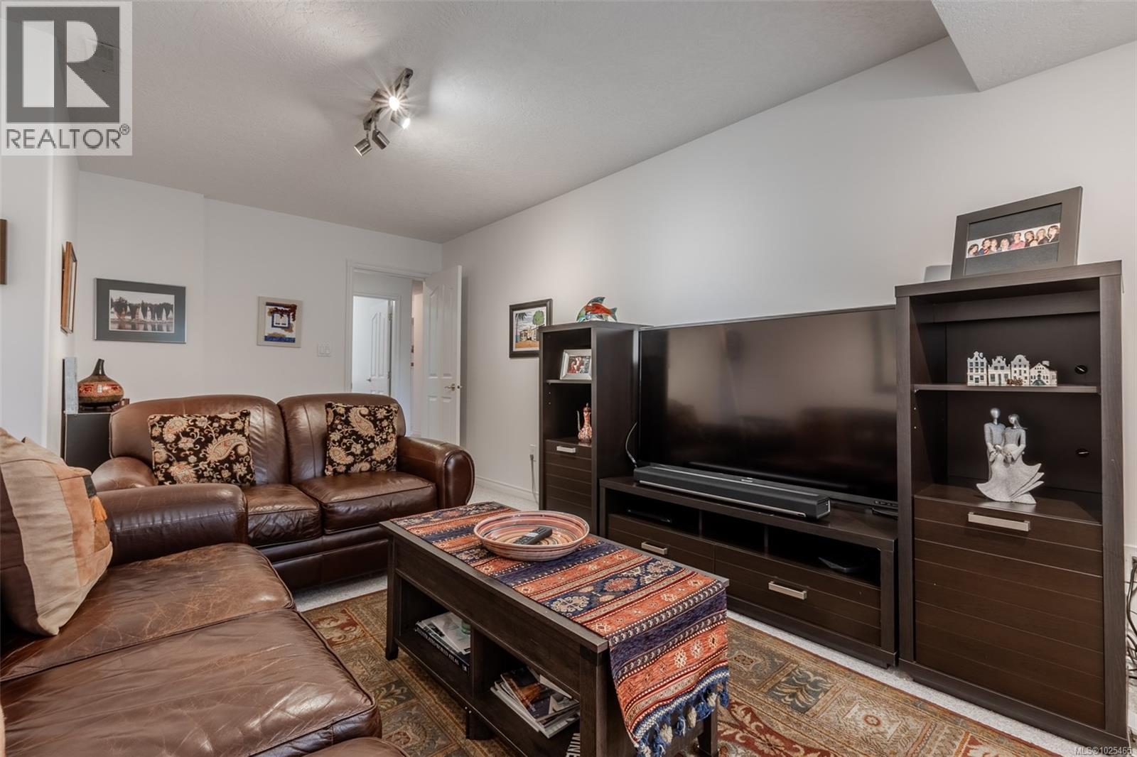 6039 Chippewa Rd - 31