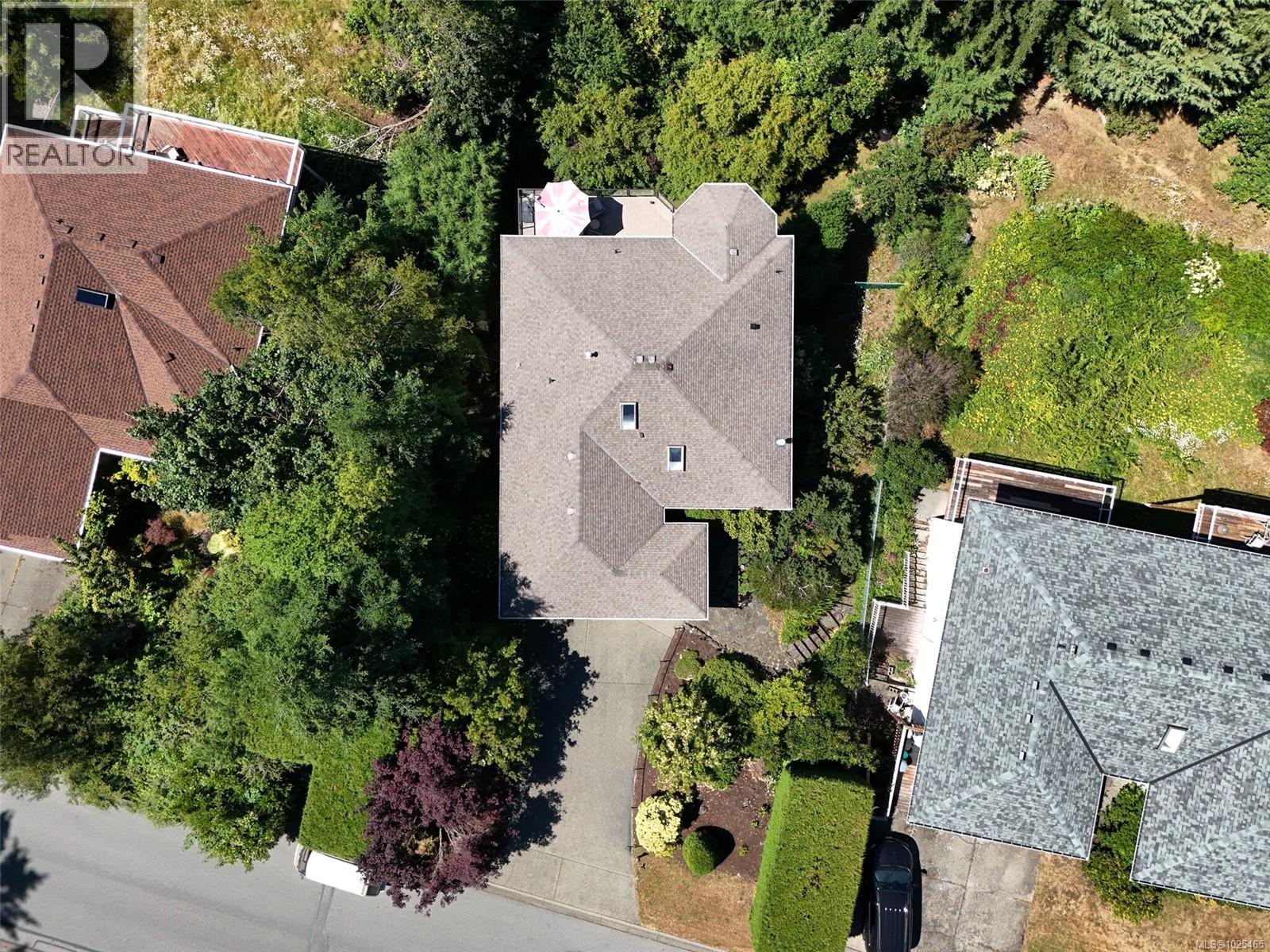 6039 Chippewa Rd - 35