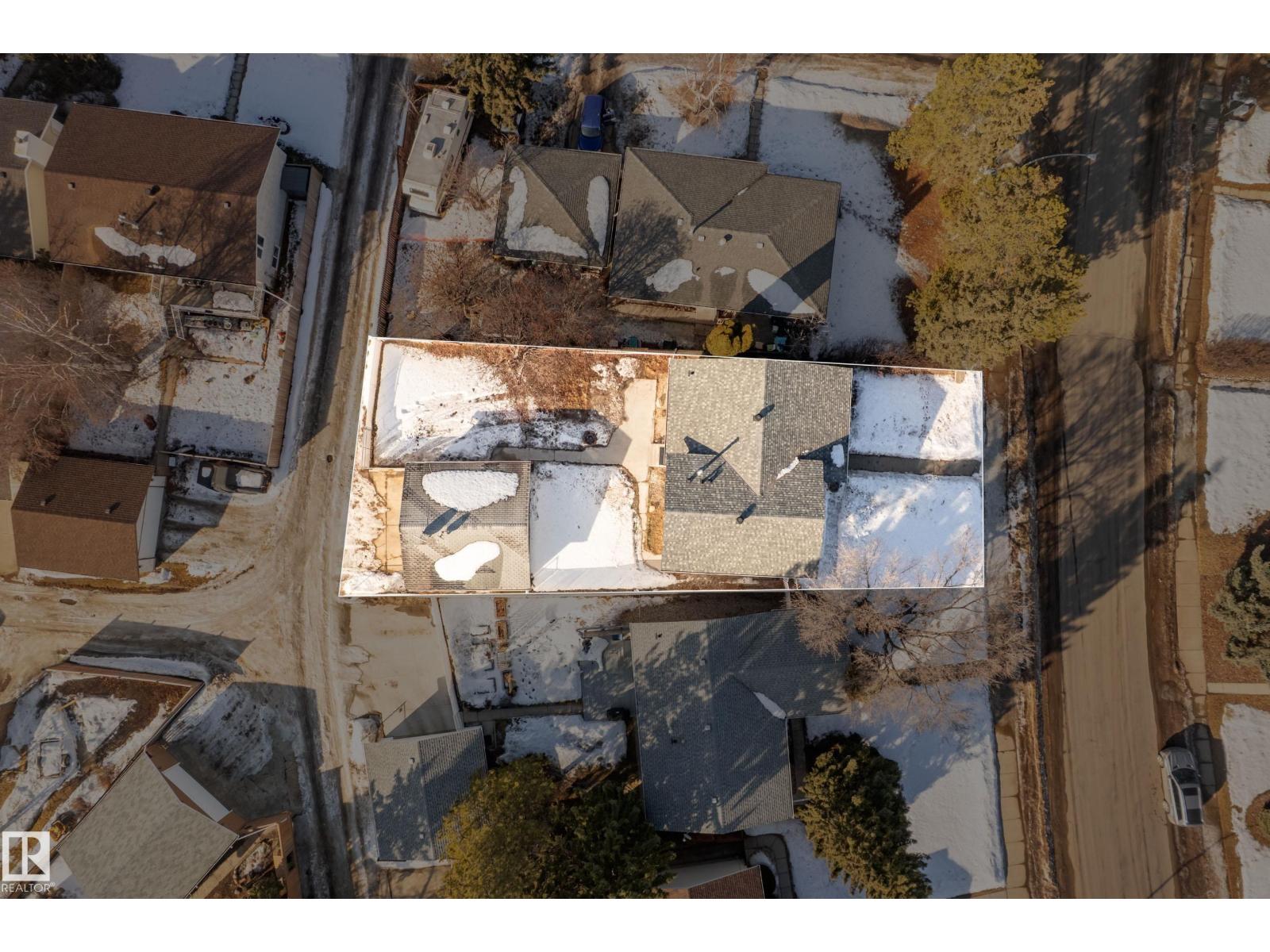 712 KNOTTWOOD RD NW, Edmonton