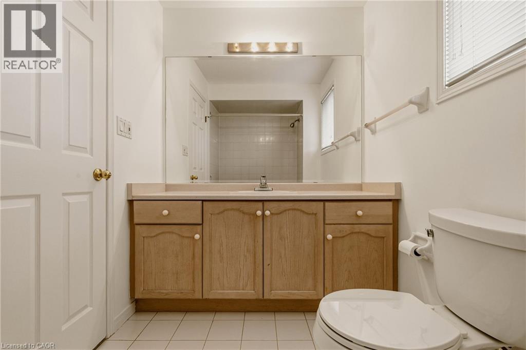 90 LYNNETTE Drive - 41