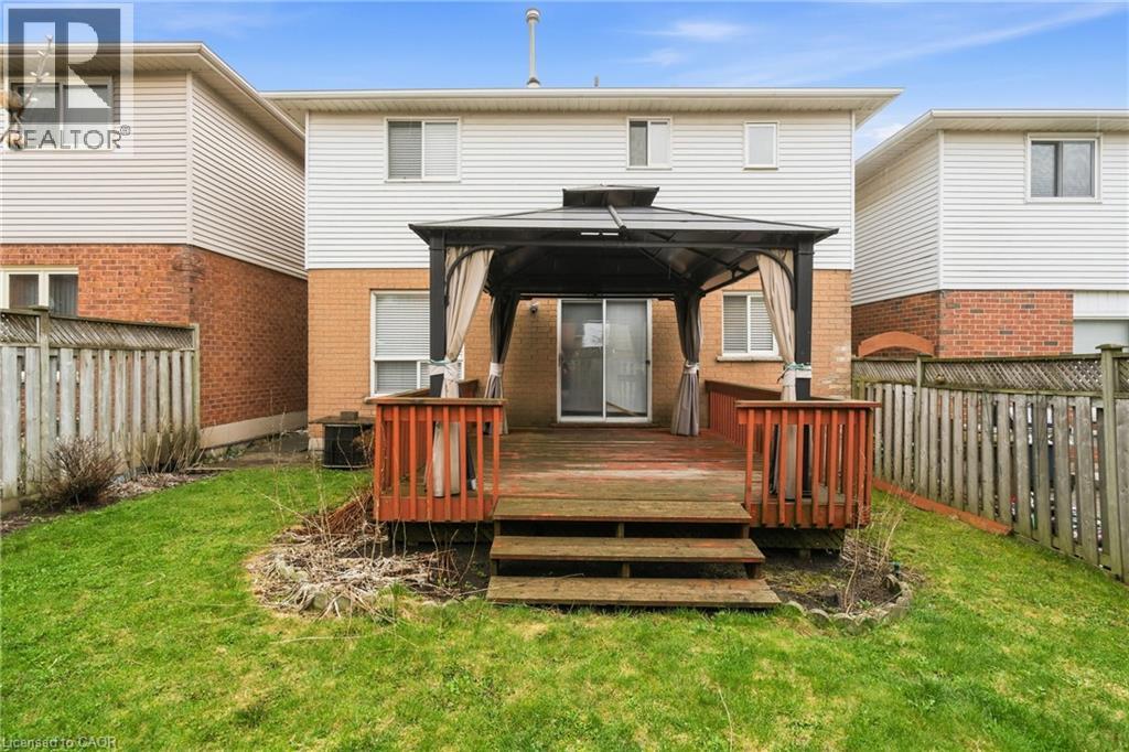 90 LYNNETTE Drive - 45