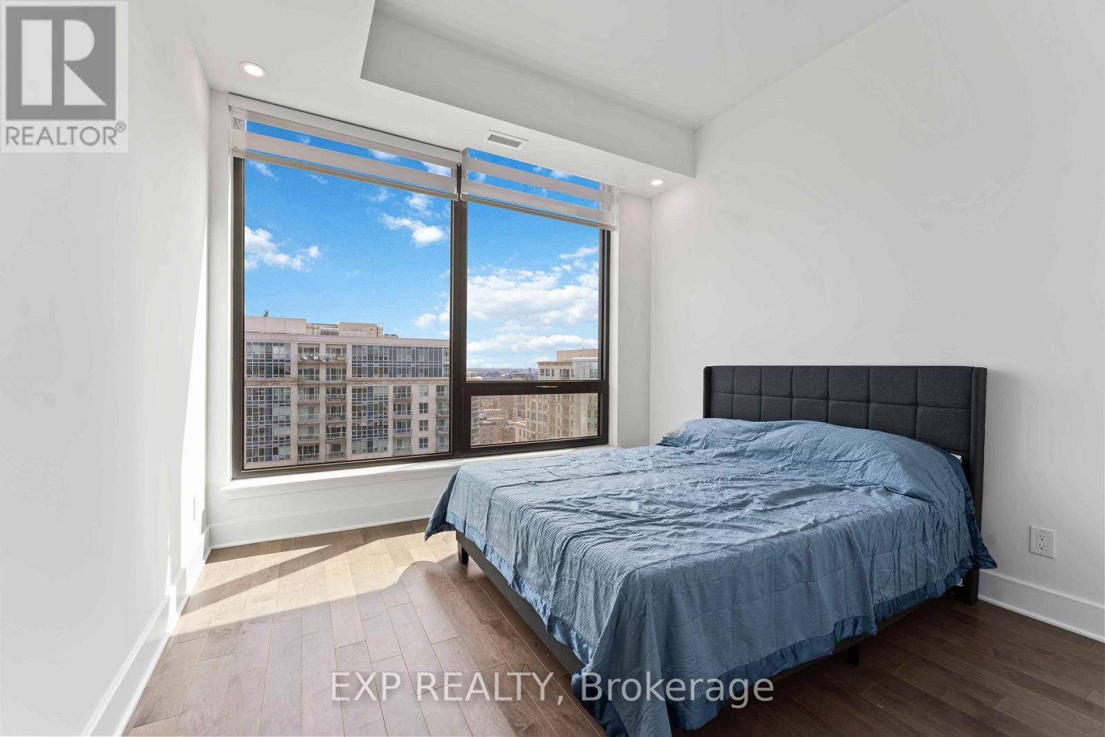 2607 - 180 GEORGE STREET — photo 17
