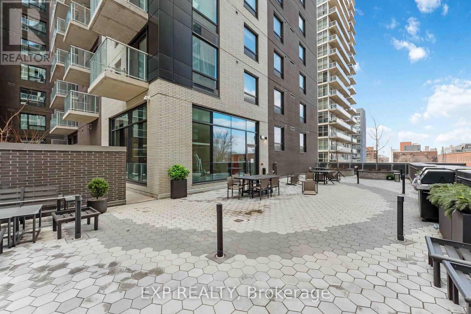 2607 - 180 GEORGE STREET — photo 31