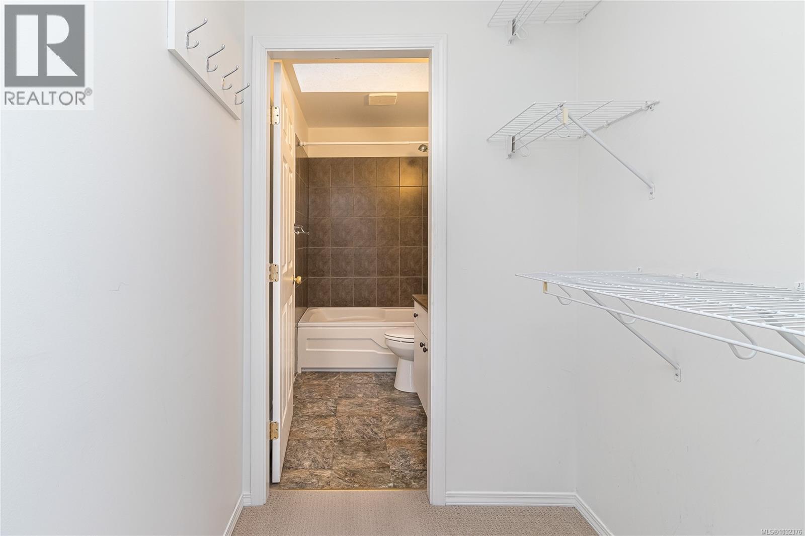  278 Burnside Road East, Saanich